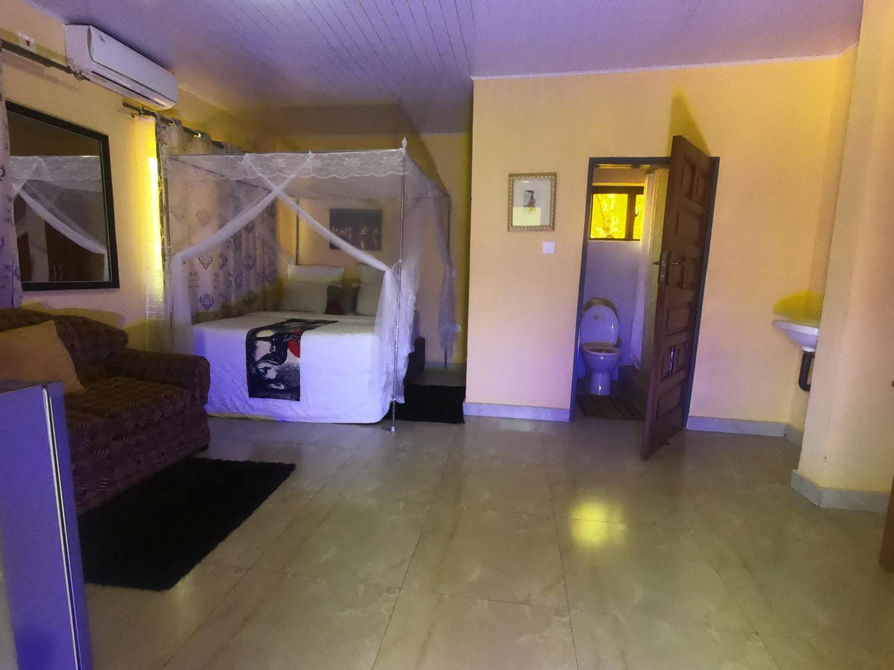 Deluxe Double Room with Shower photo 2
