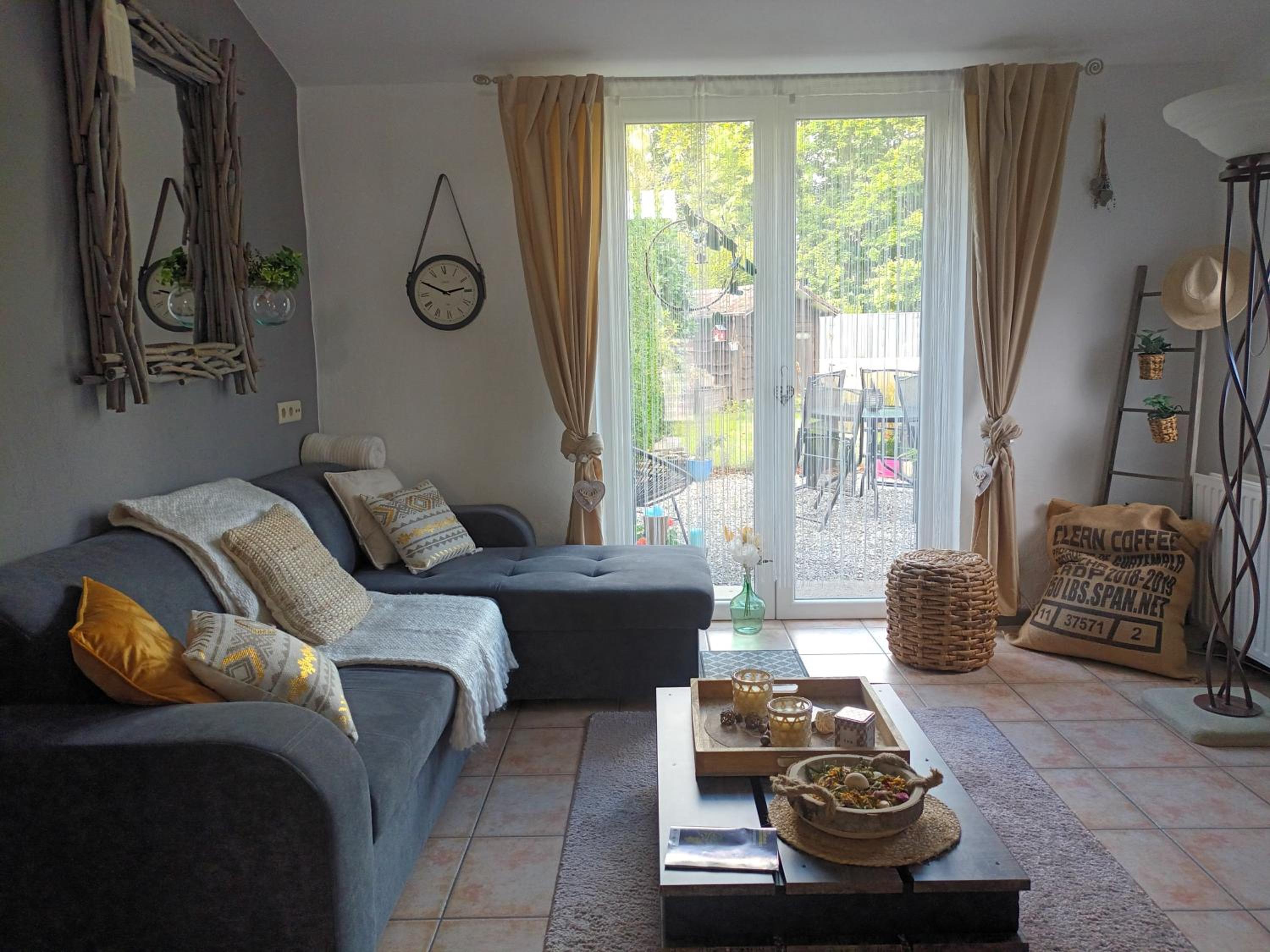 One-Bedroom Apartment - Photo 9