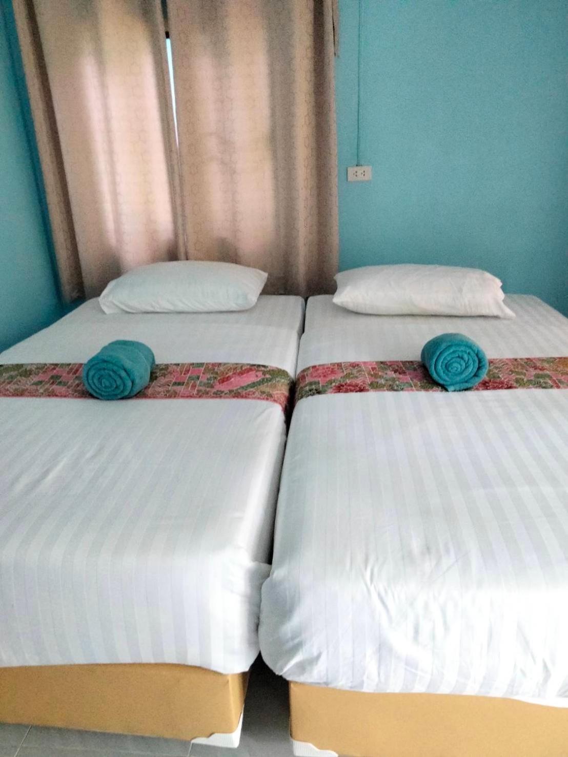 Deluxe Double Room with Balcony photo 3