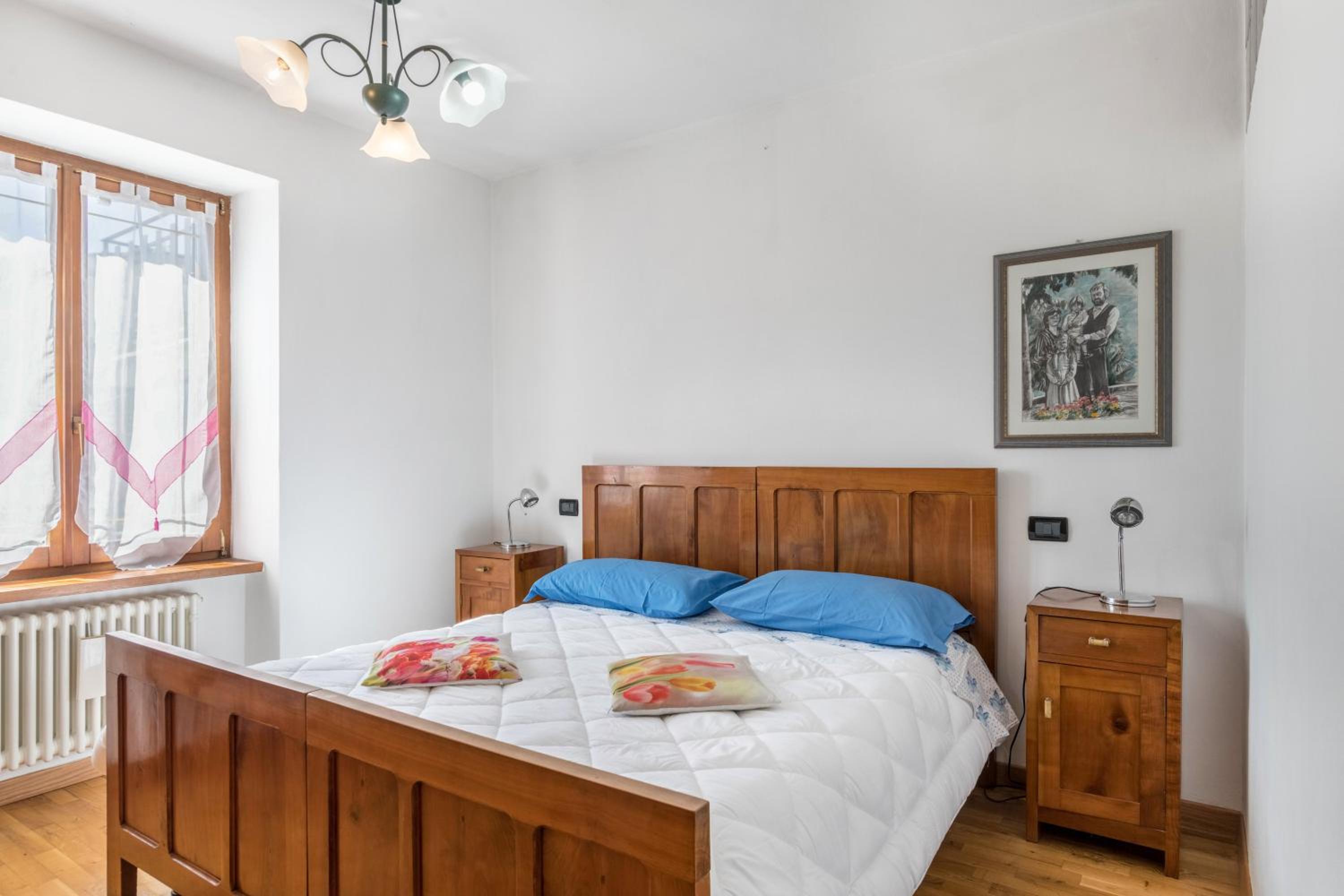 Two-Bedroom Apartment with Lake View photo 1