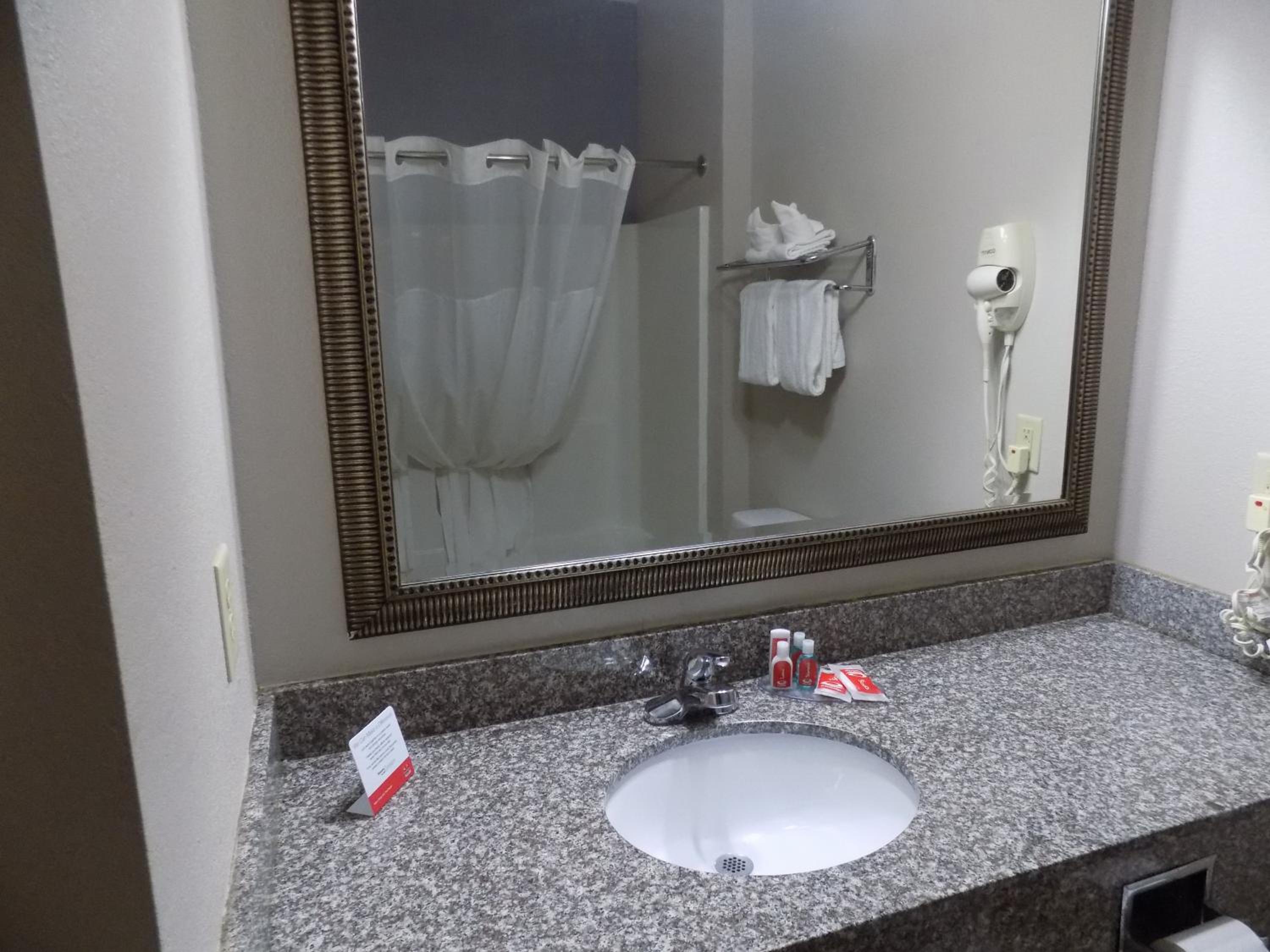 King Room - Non-Smoking - Photo 10