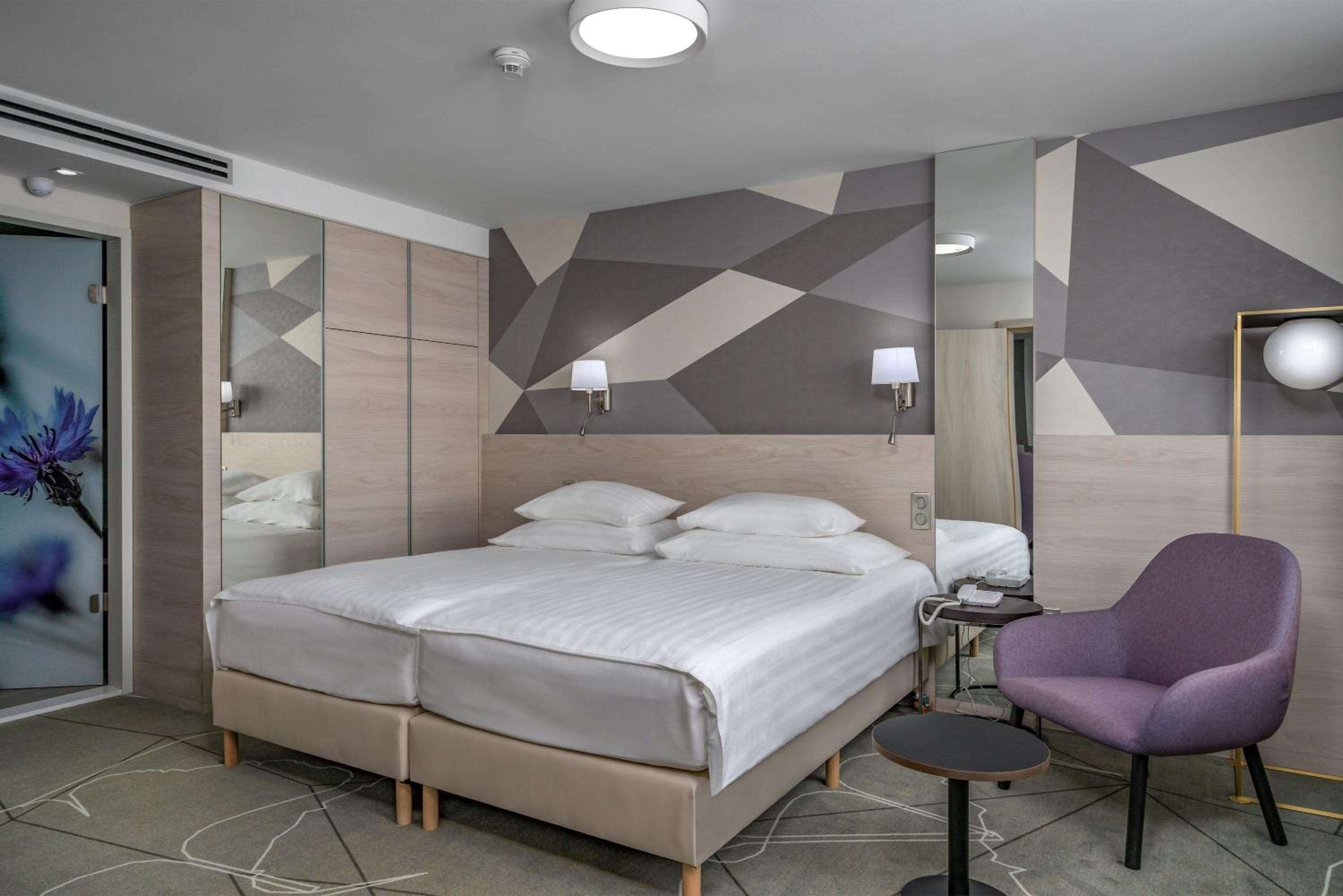 Suite with Wellness and Fitness Access