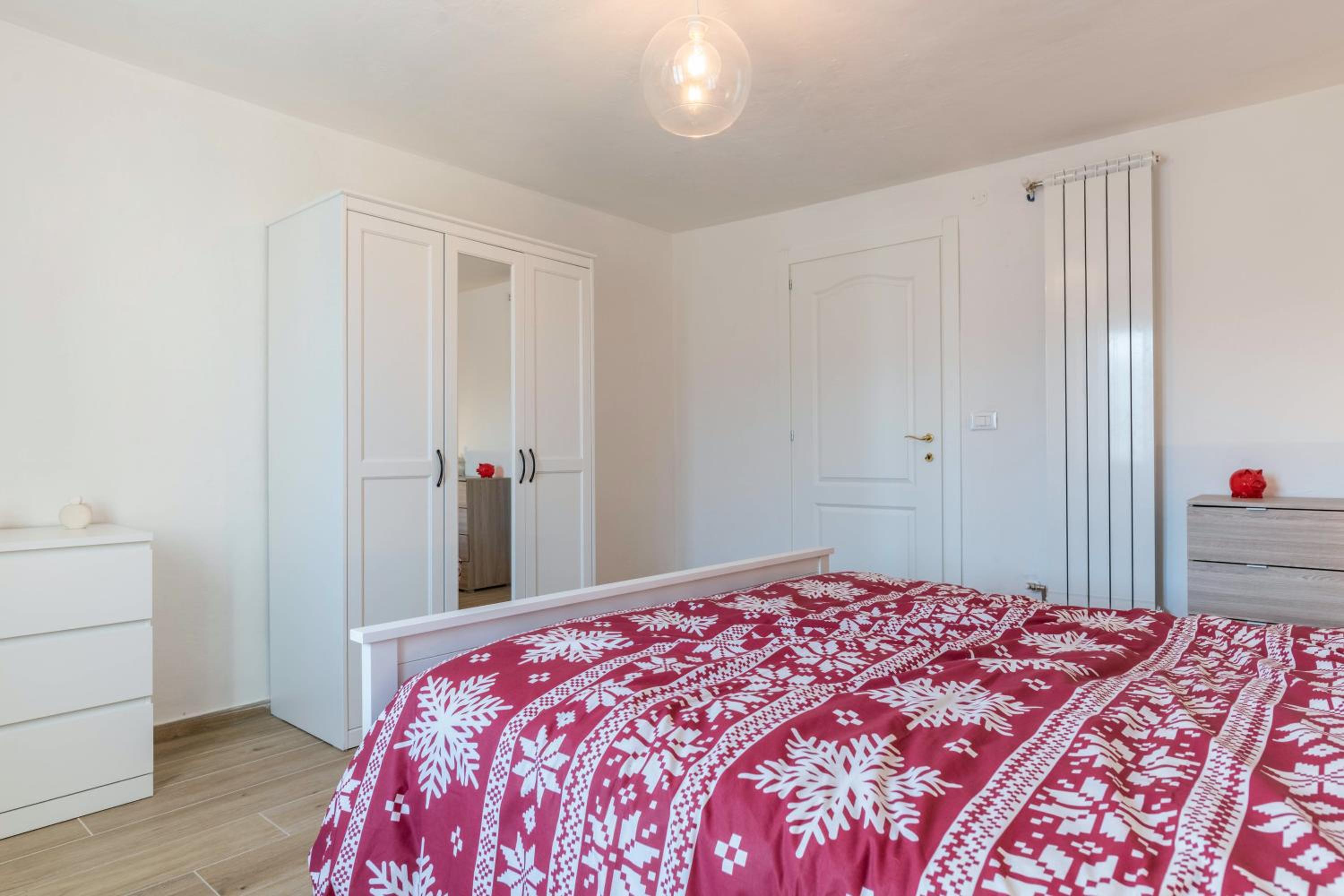 Three-Bedroom Premium Apartment with Balcony photo 2