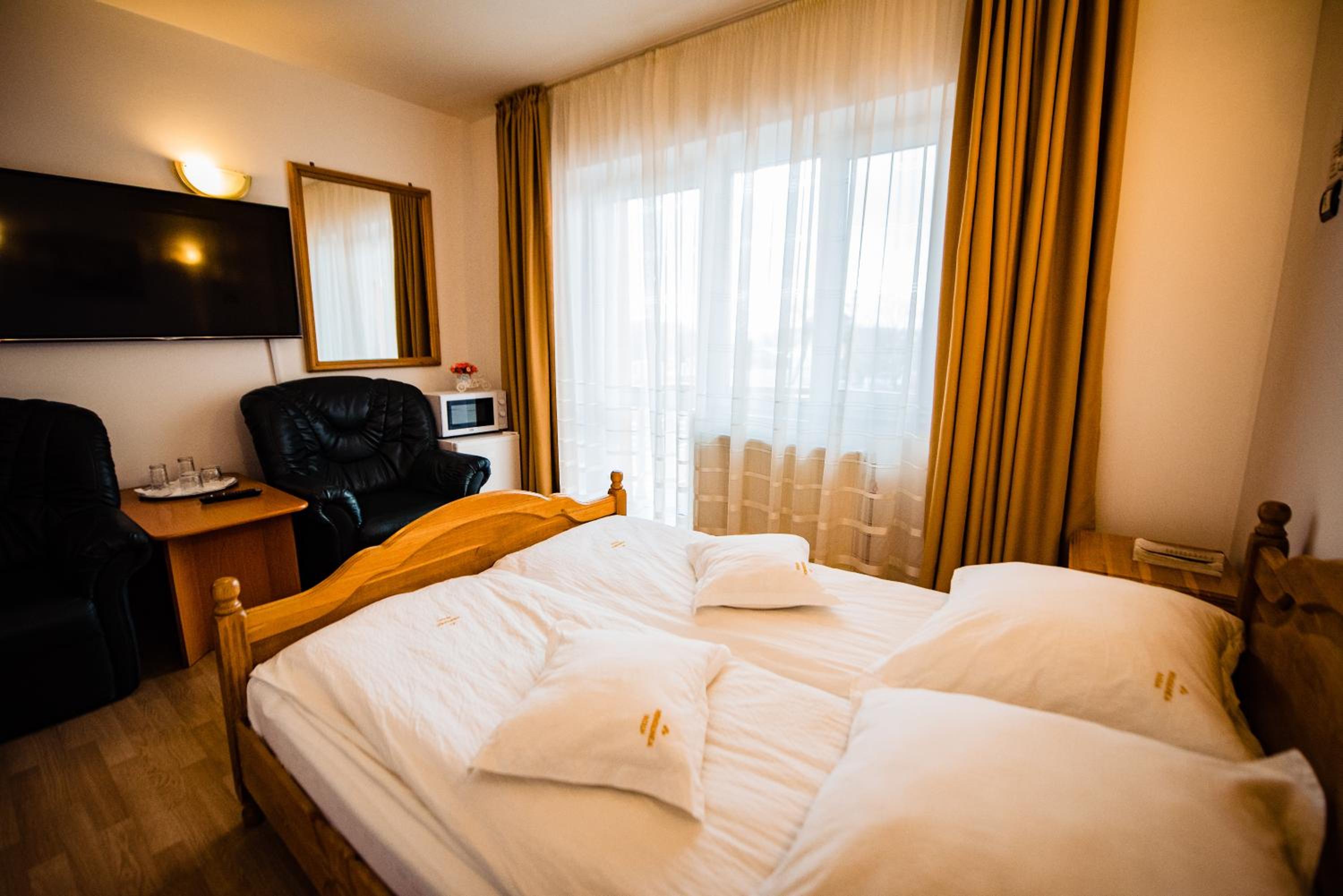 Superior Double Room - Photo 12