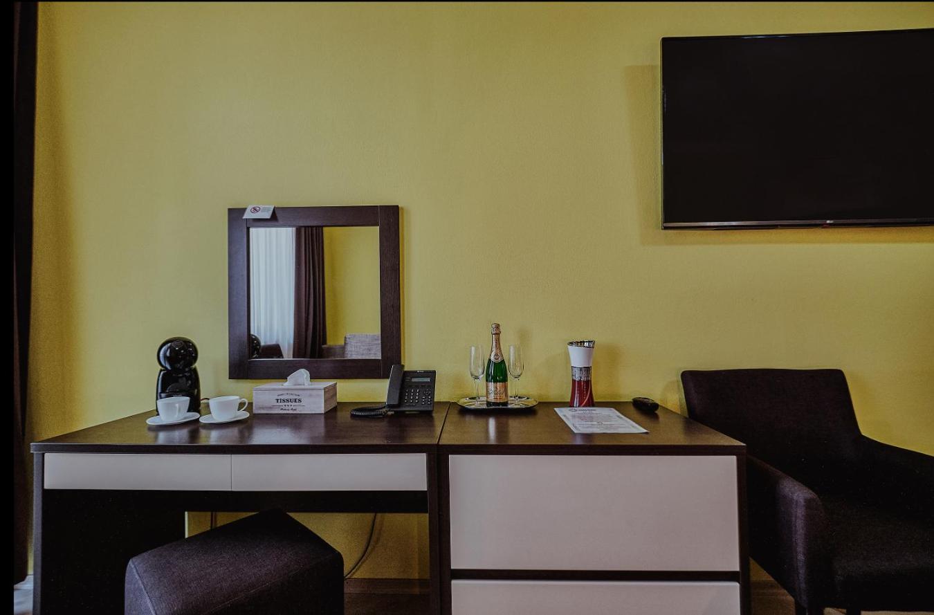Apartment with Terrace photo 3