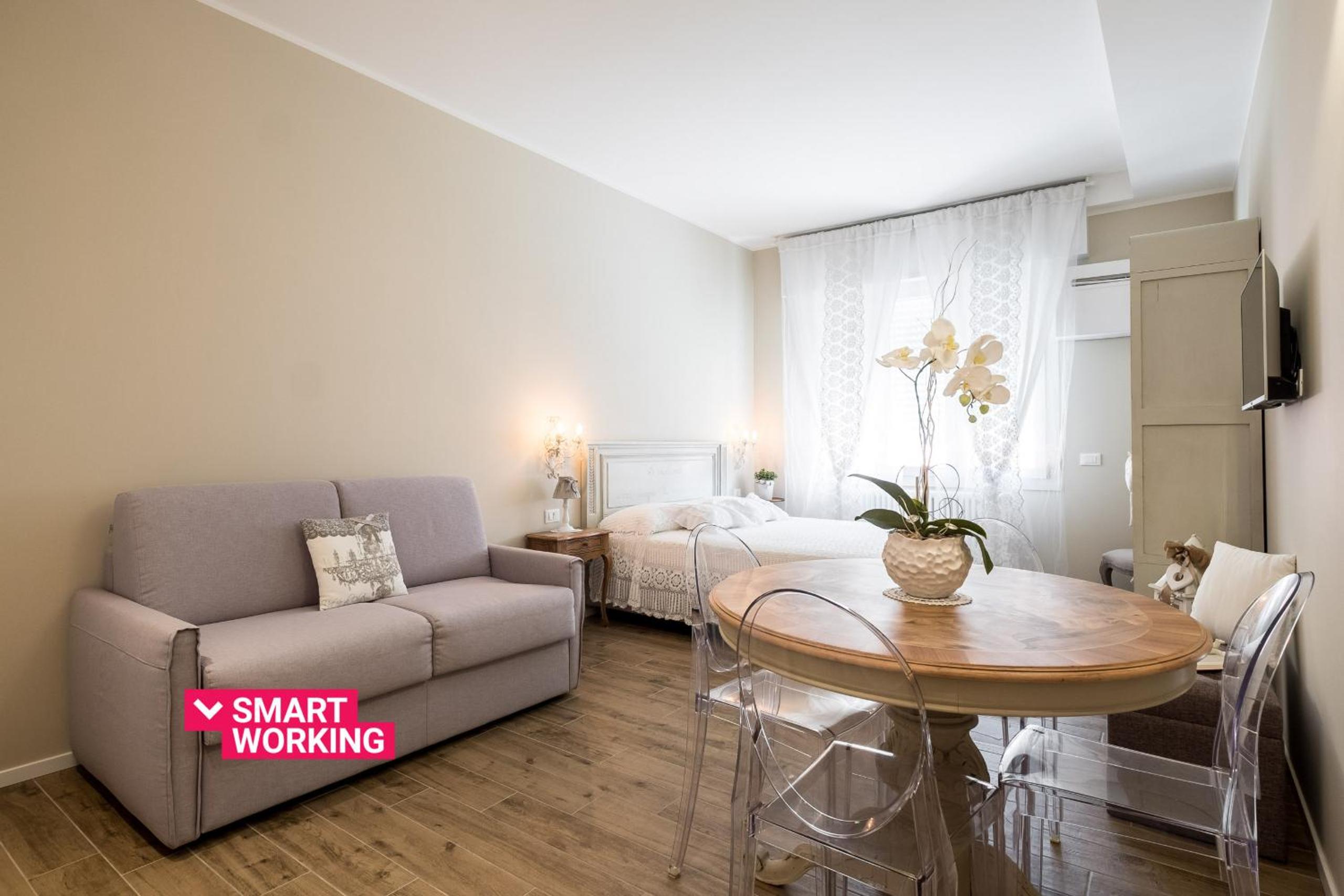 Studio Apartment