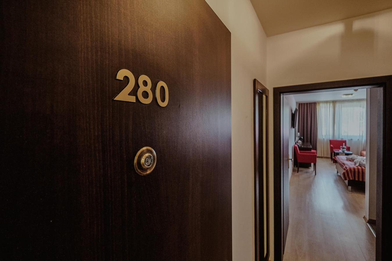 Superior Apartment photo 2
