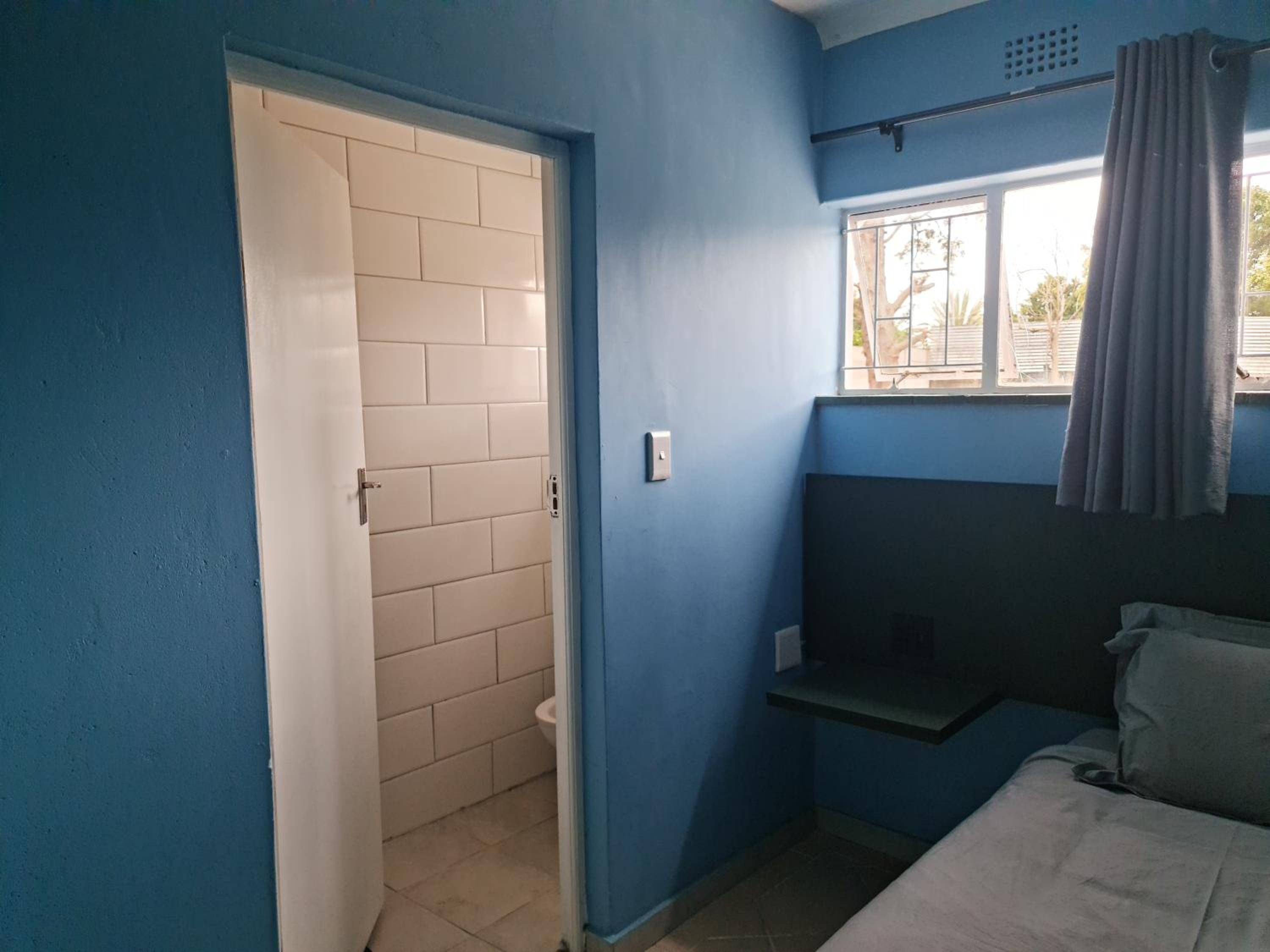 Double Room (1 Adult + 1 Child) - Photo 2