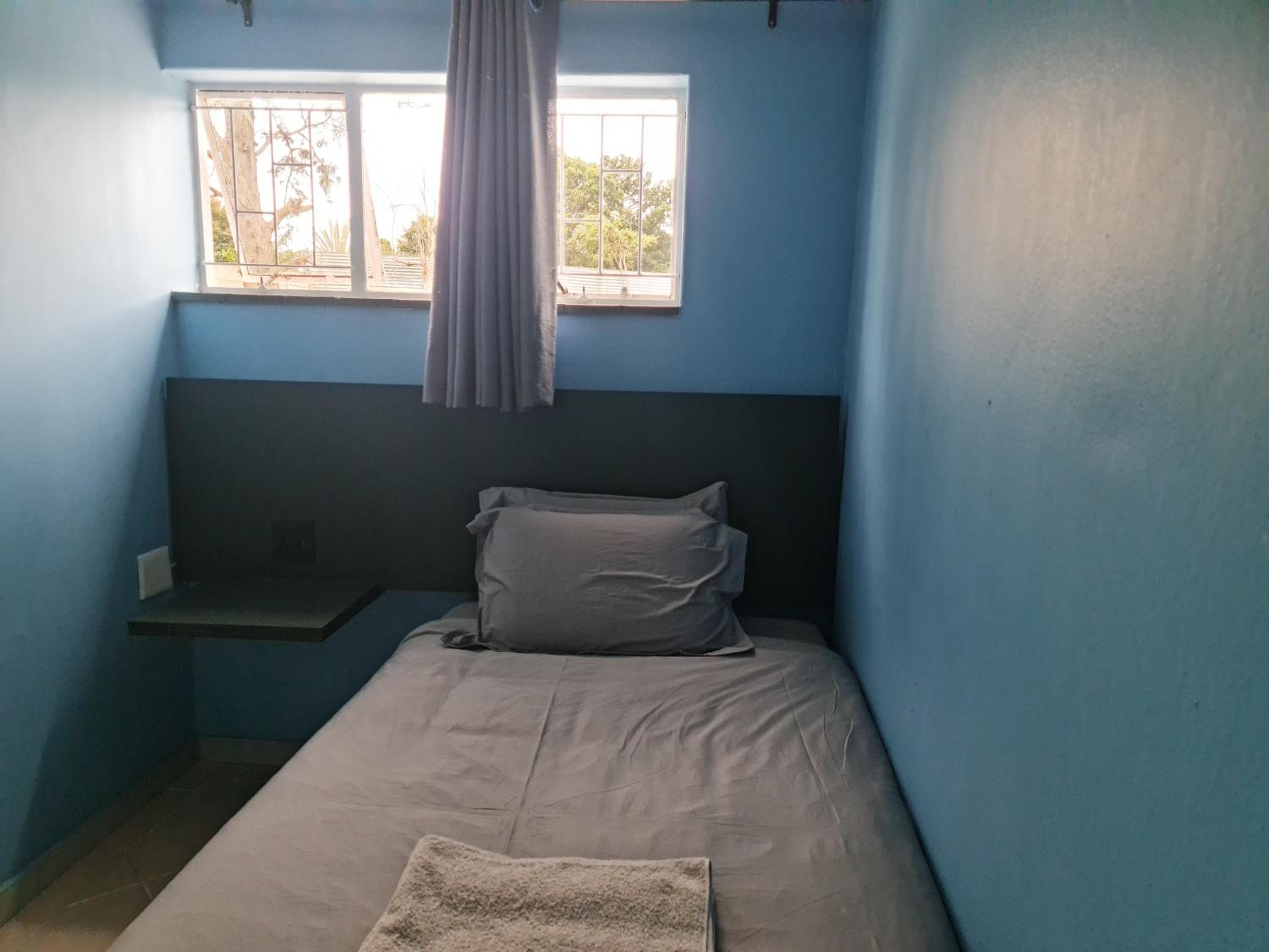 Double Room (1 Adult + 1 Child) - Photo 7