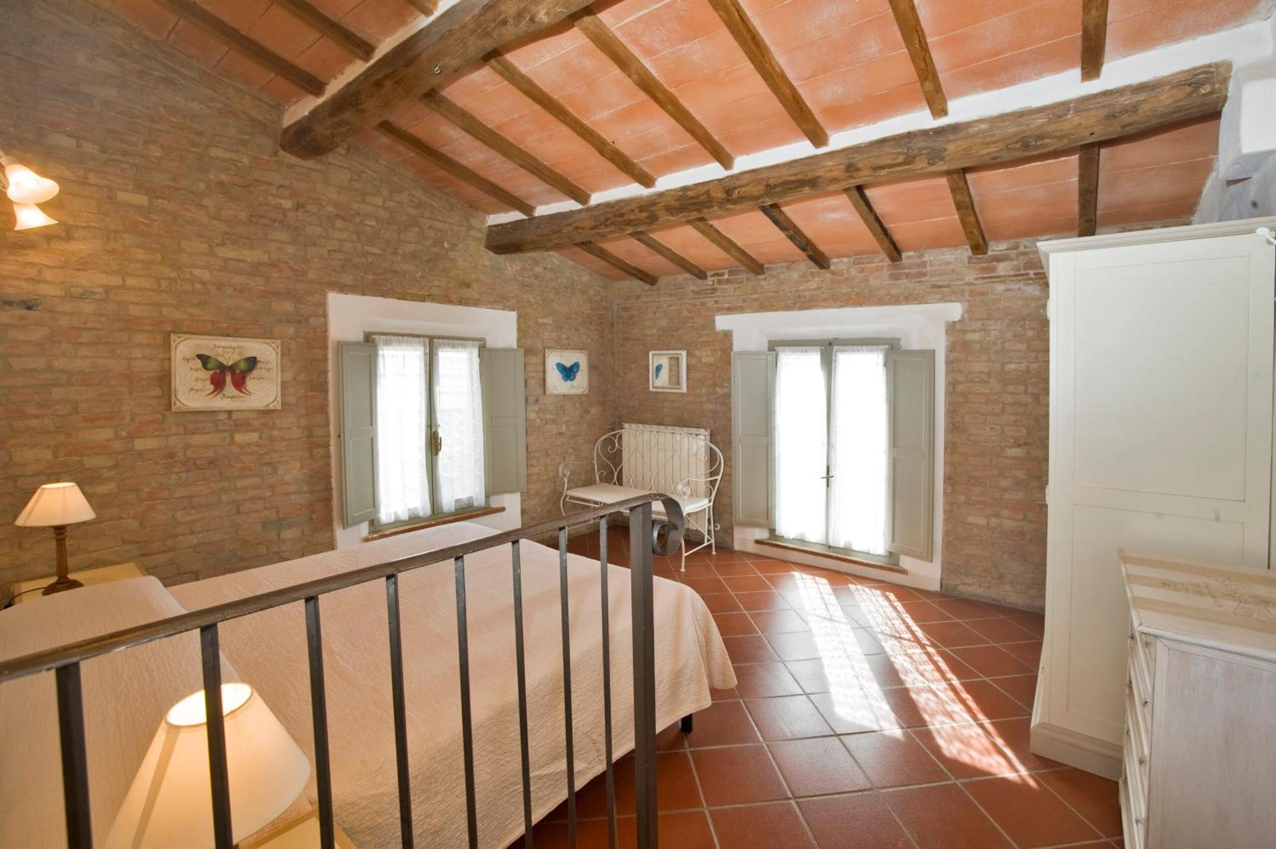 Apartment with Balcony photo 1