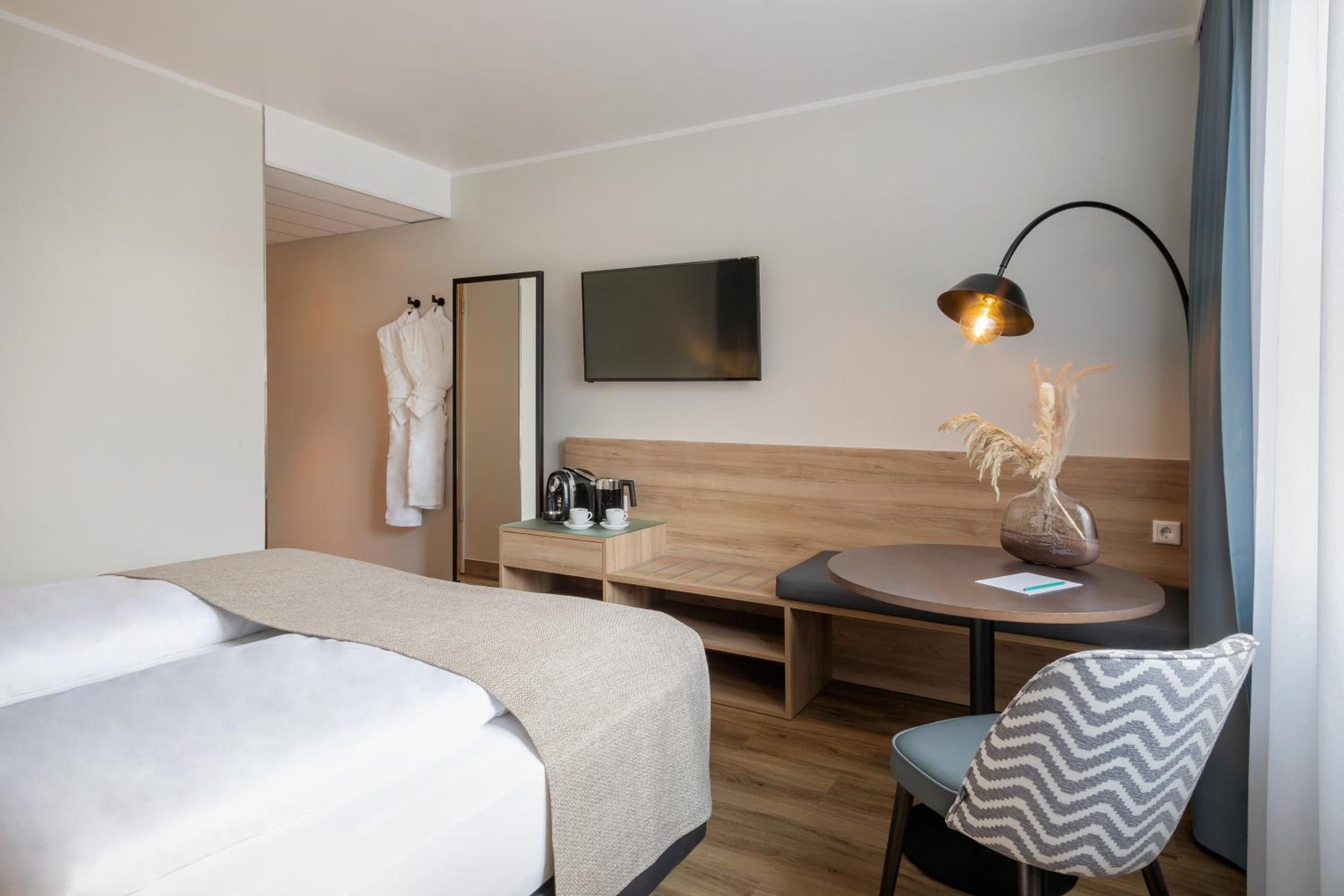 Premium Room - Photo 7