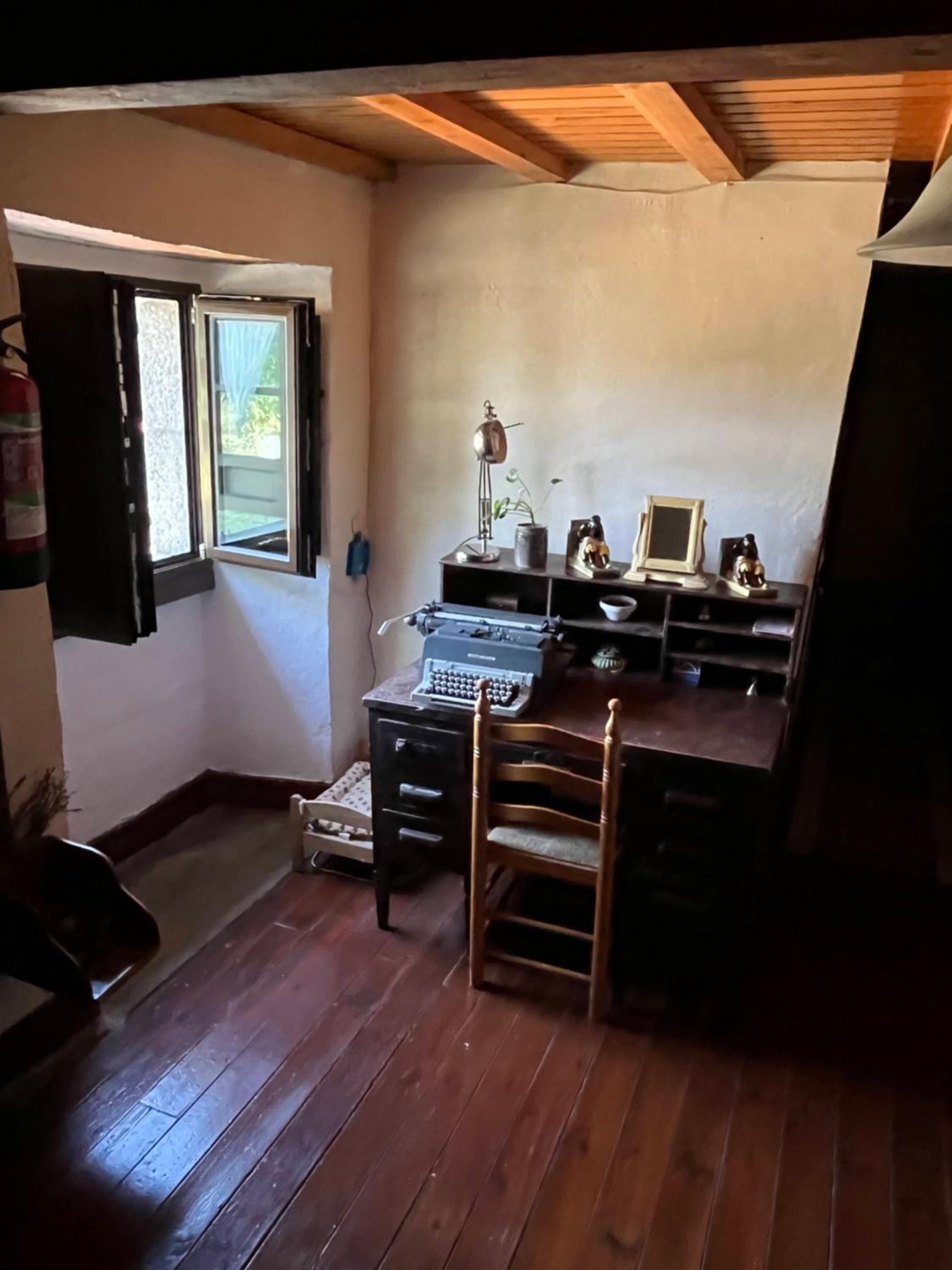 Twin Room - Photo 4
