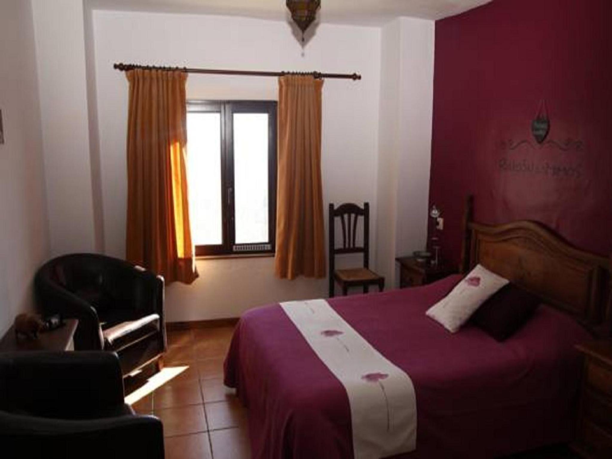 Deluxe Double or Twin Room with Mountain View - Photo 6