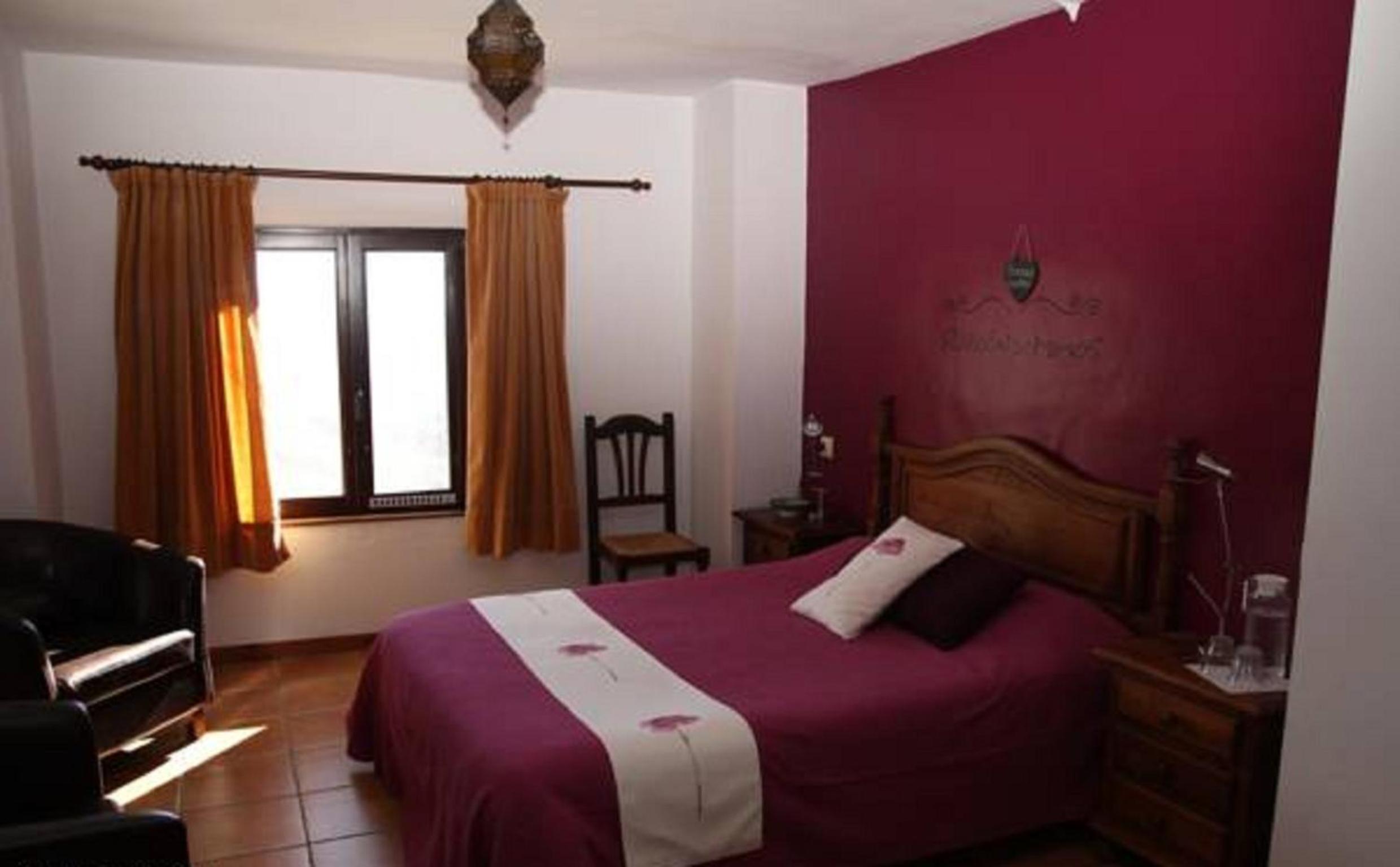 Deluxe Double or Twin Room with Mountain View - Photo 5