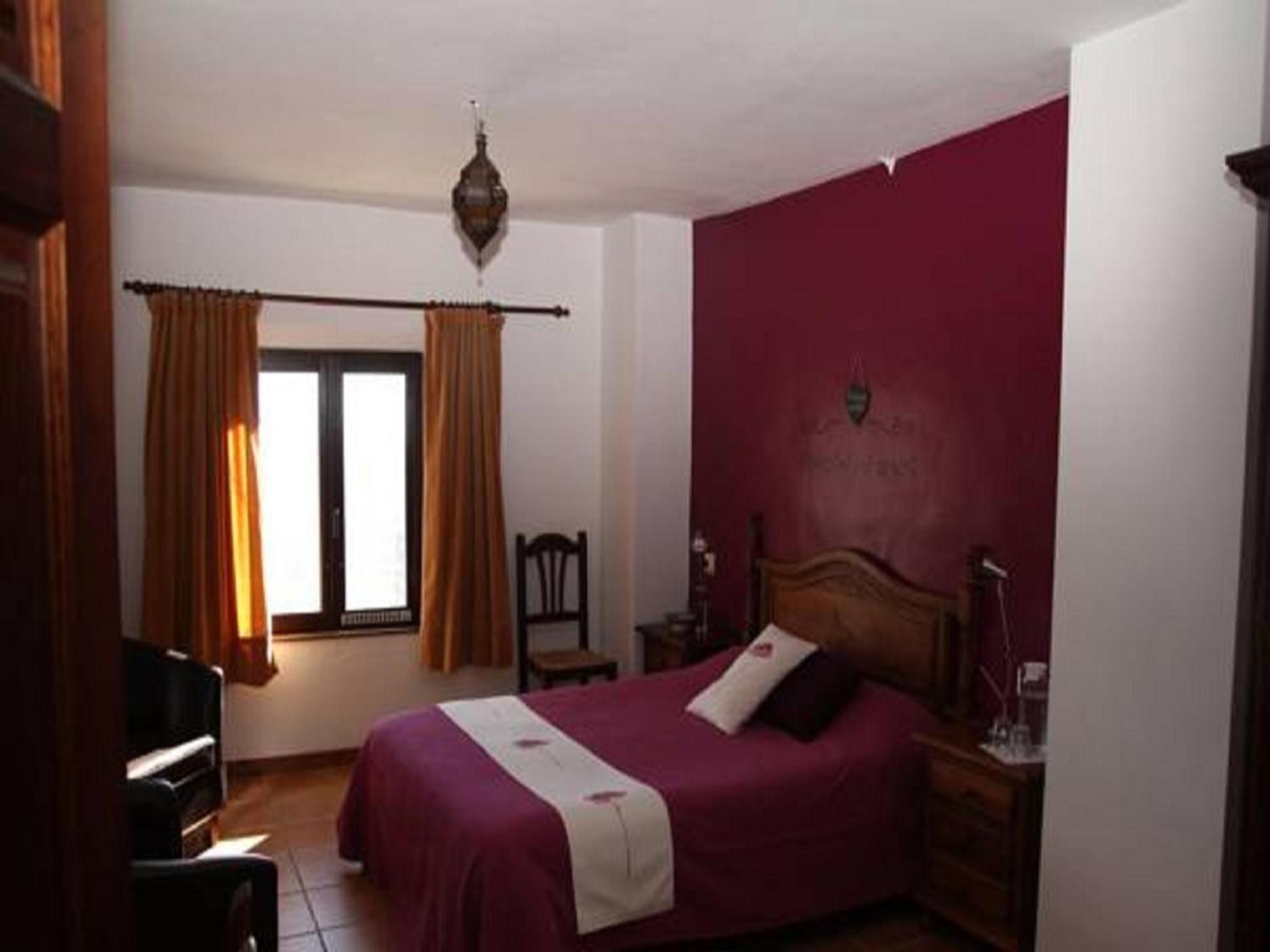 Deluxe Double or Twin Room with Mountain View - Photo 9