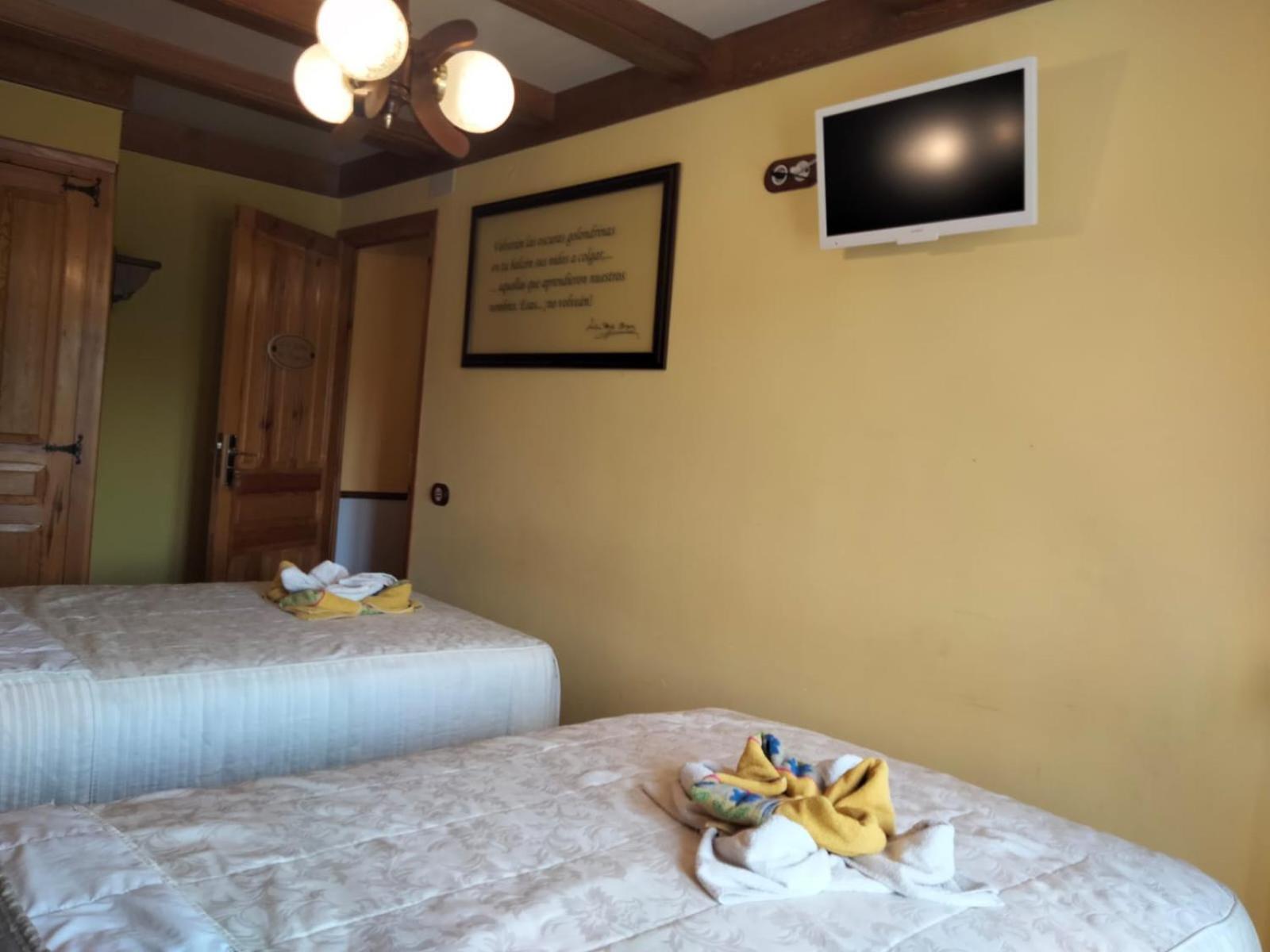 Habitación Doble o con Dos Camas con Baño Privado