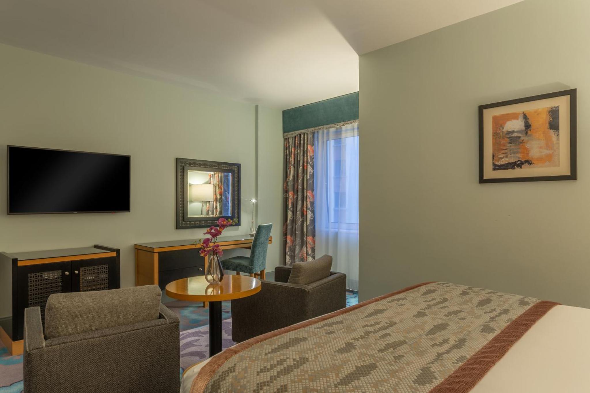 Premium King Room - Disability Access - Photo 1