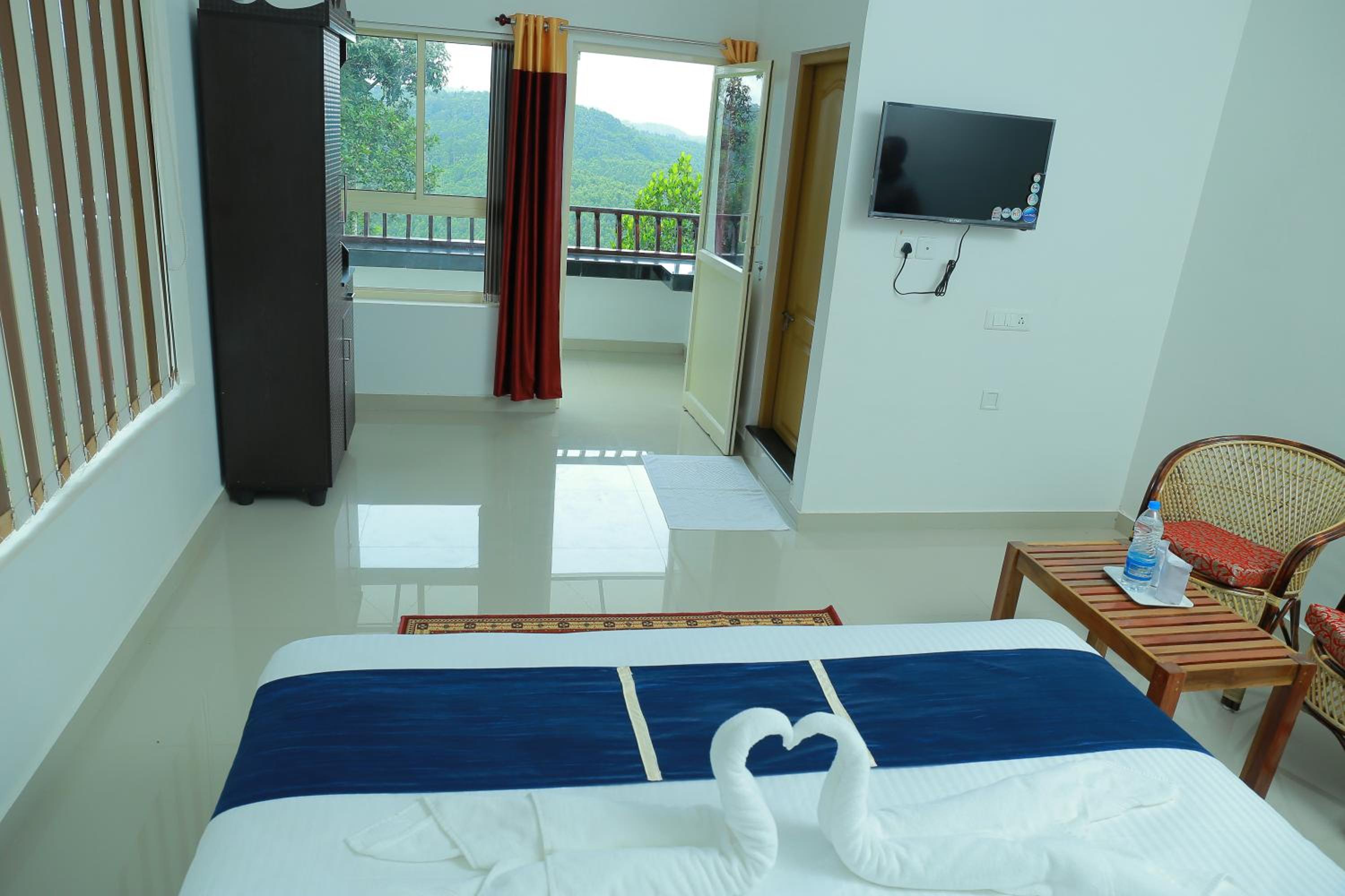 Deluxe Double Room with Balcony