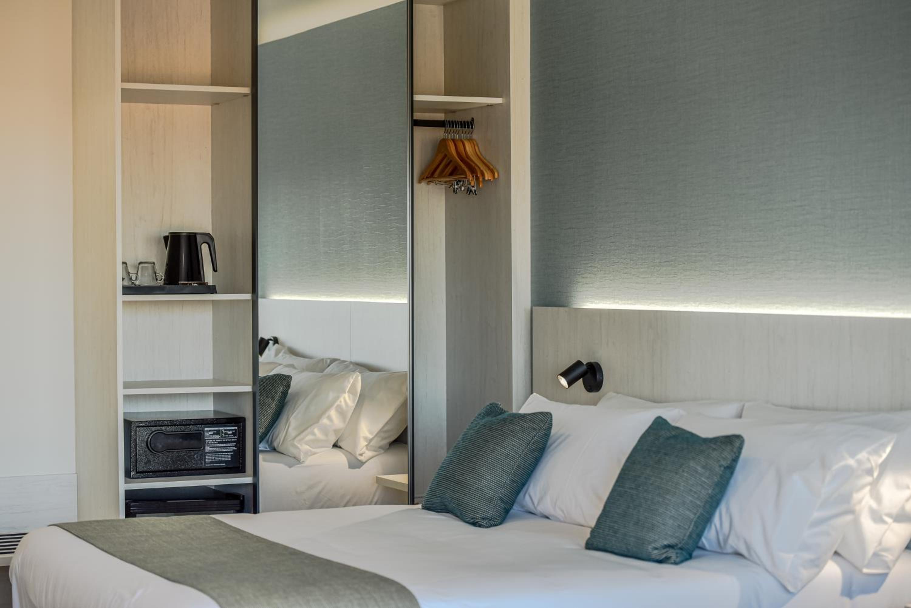 Luxury Double Room with Sea View - Photo 1