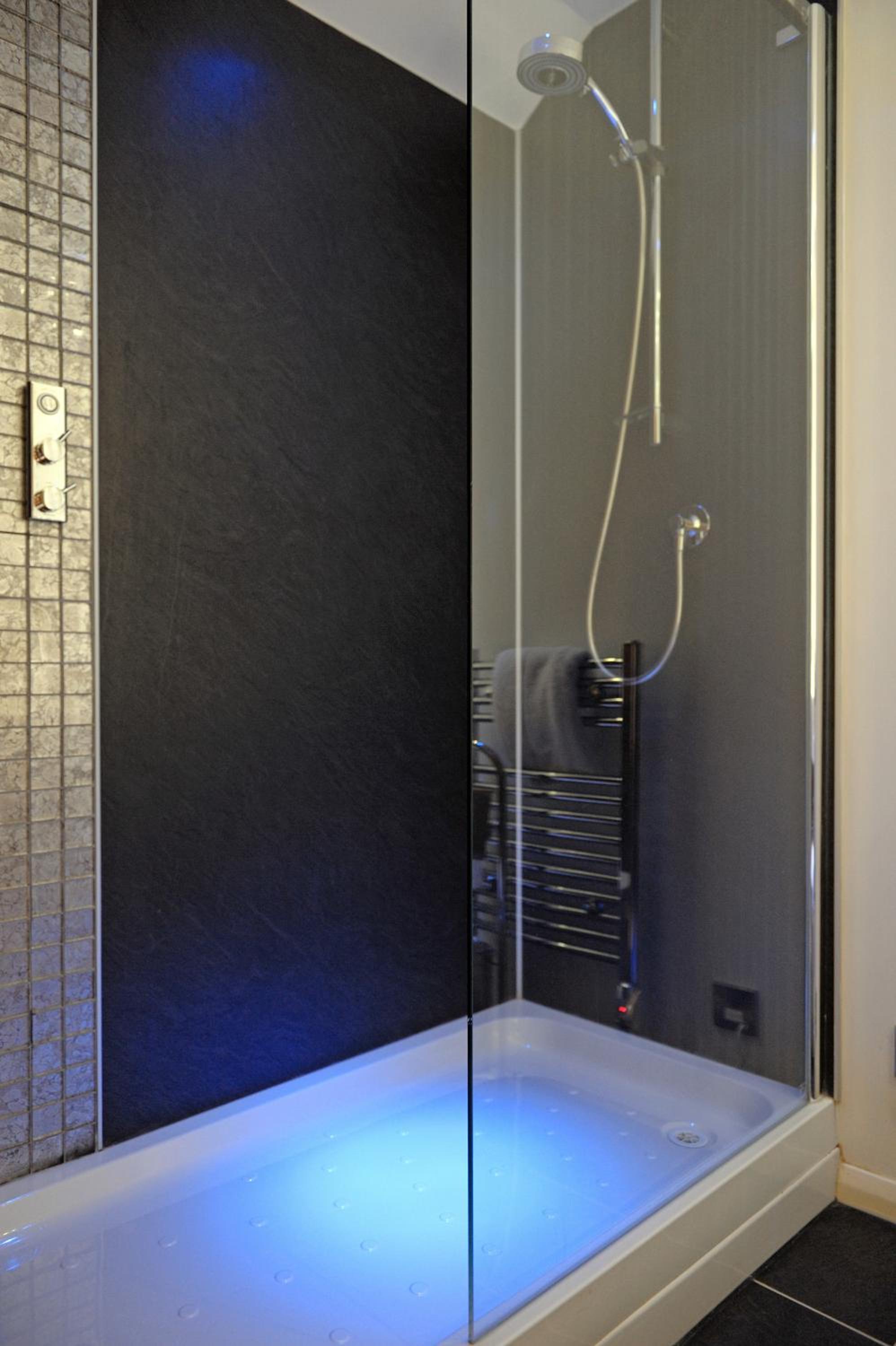 Standard Double or Twin Room - Photo 5
