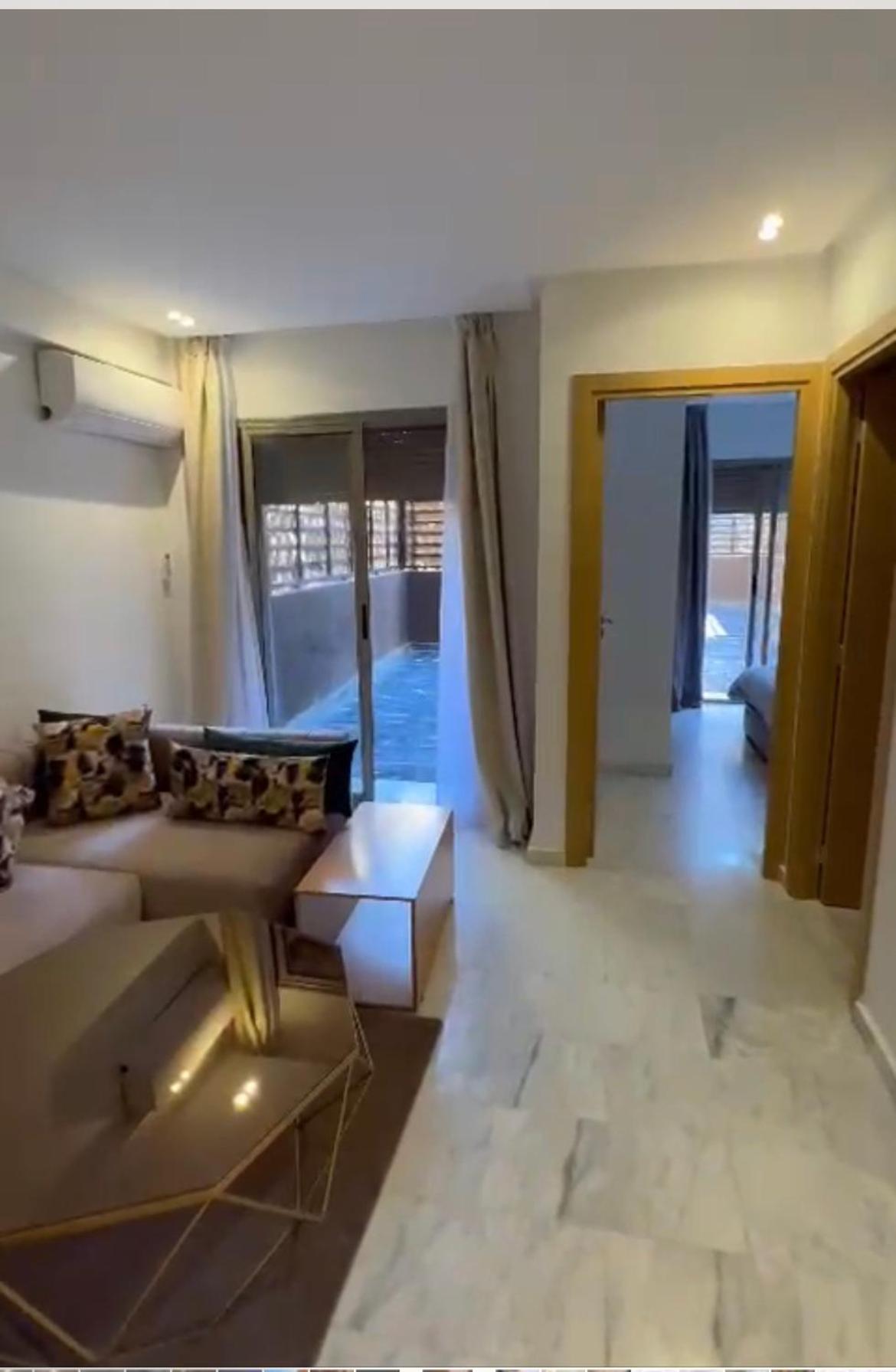 One-Bedroom Apartment - Photo 1