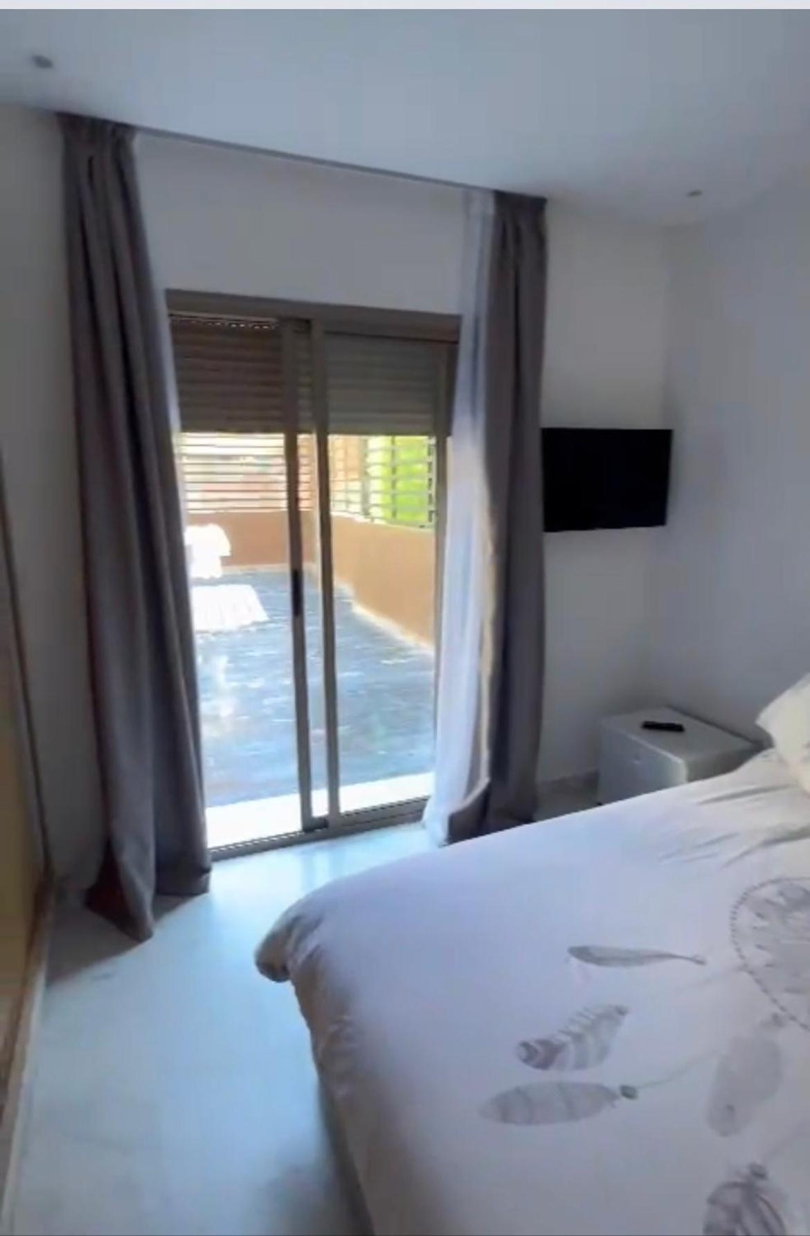 One-Bedroom Apartment - Photo 7