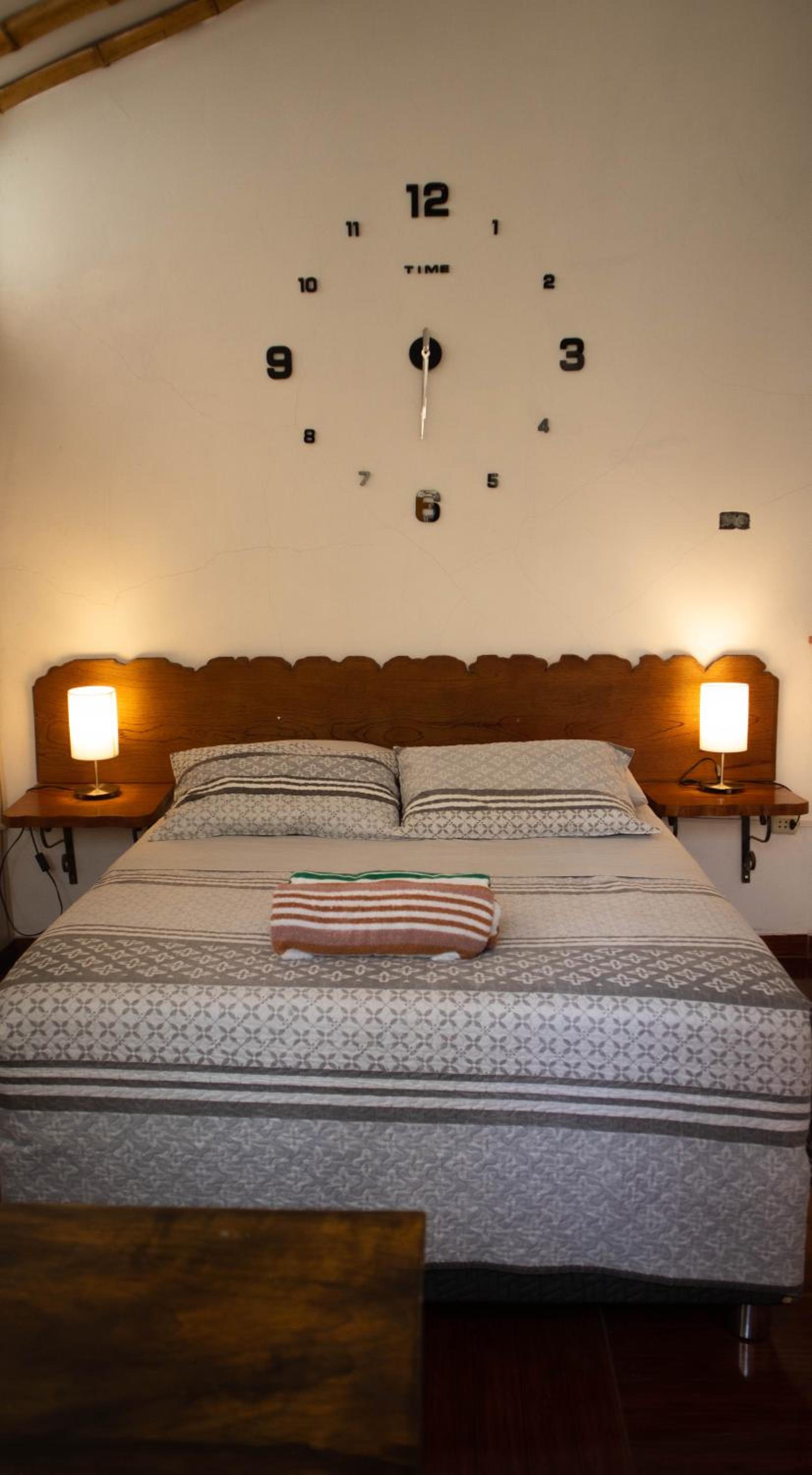 Quadruple Room with Private Bathroom photo 1
