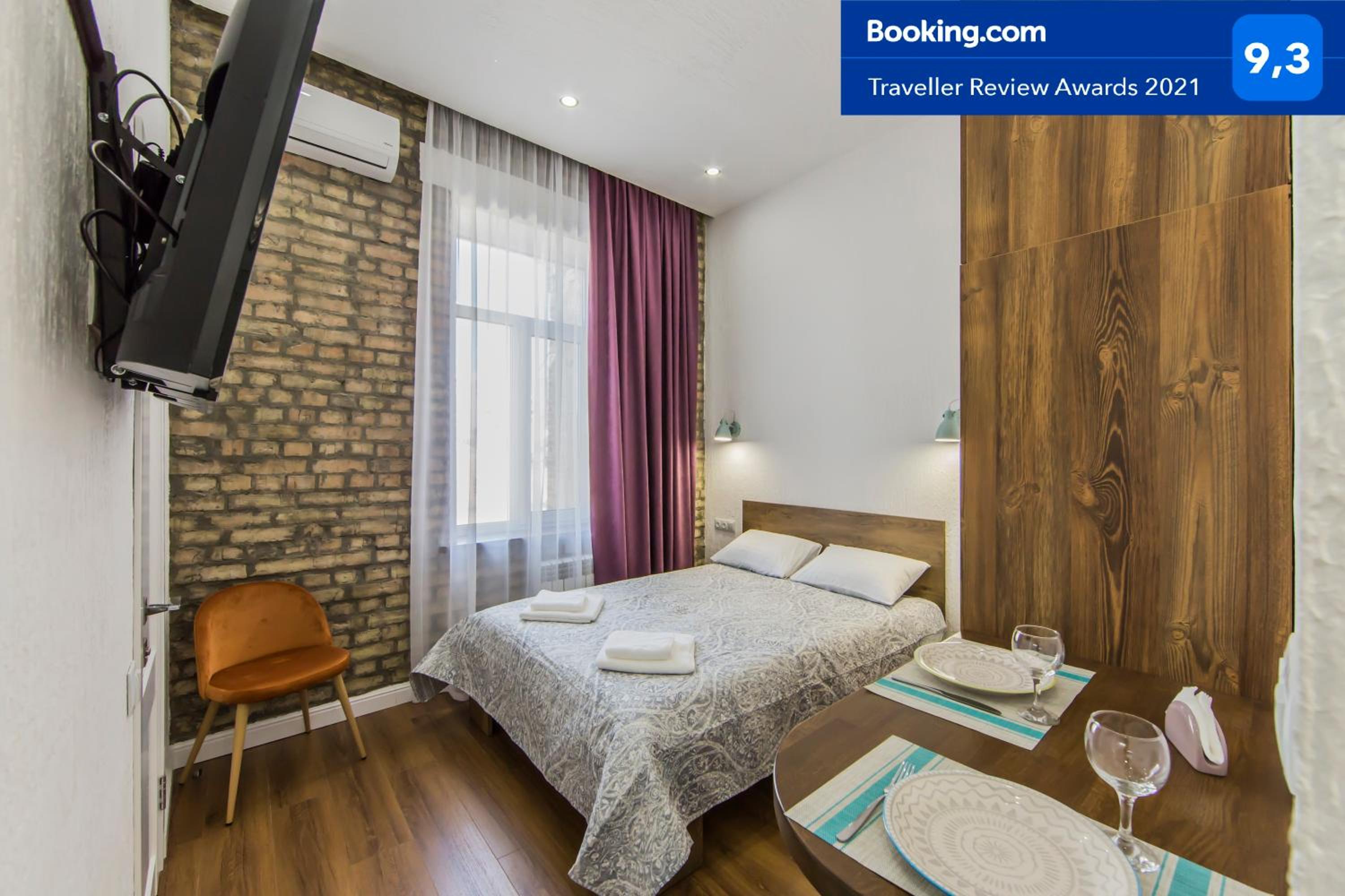 One-Bedroom Apartment