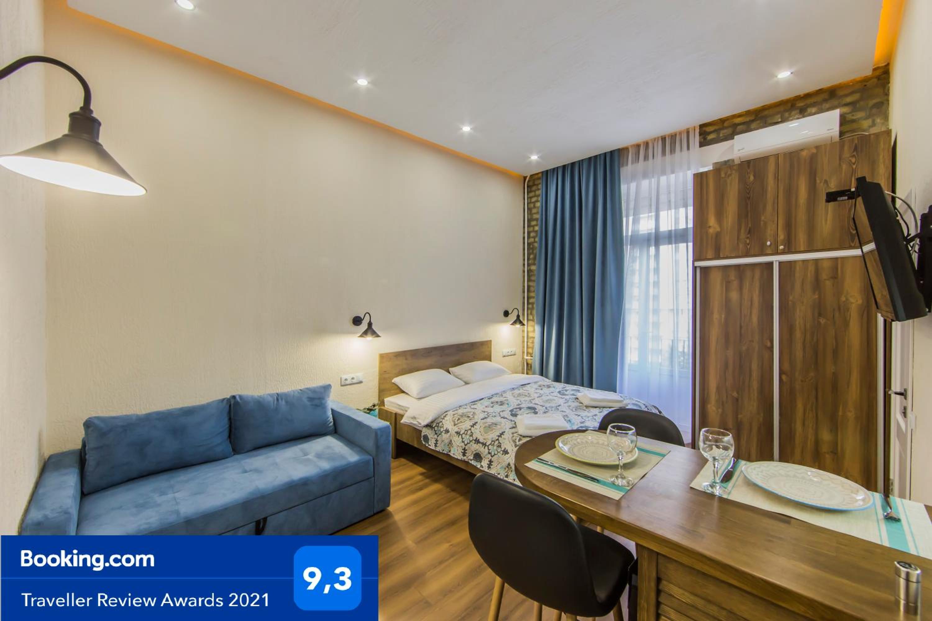 One-Bedroom Apartment