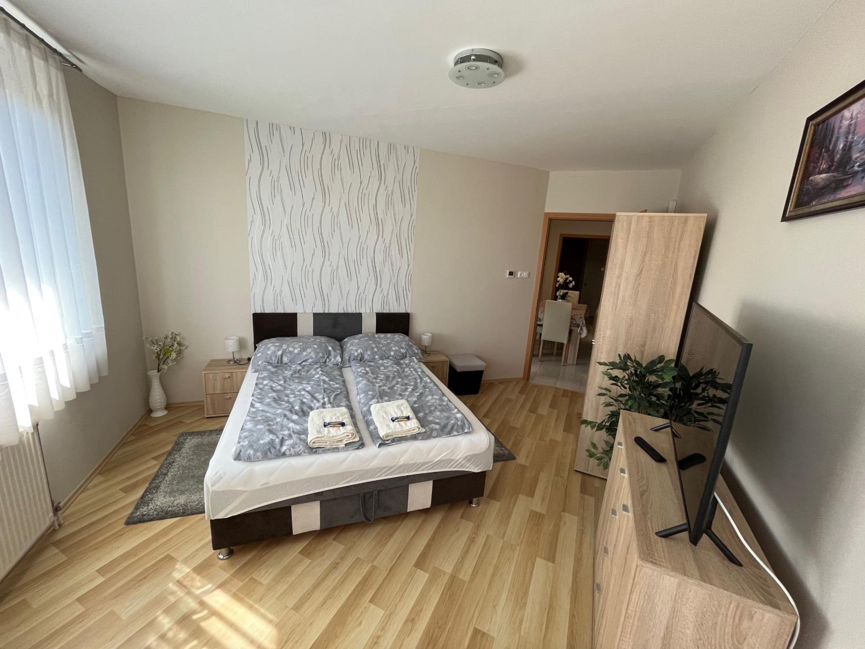 Apartment photo 1