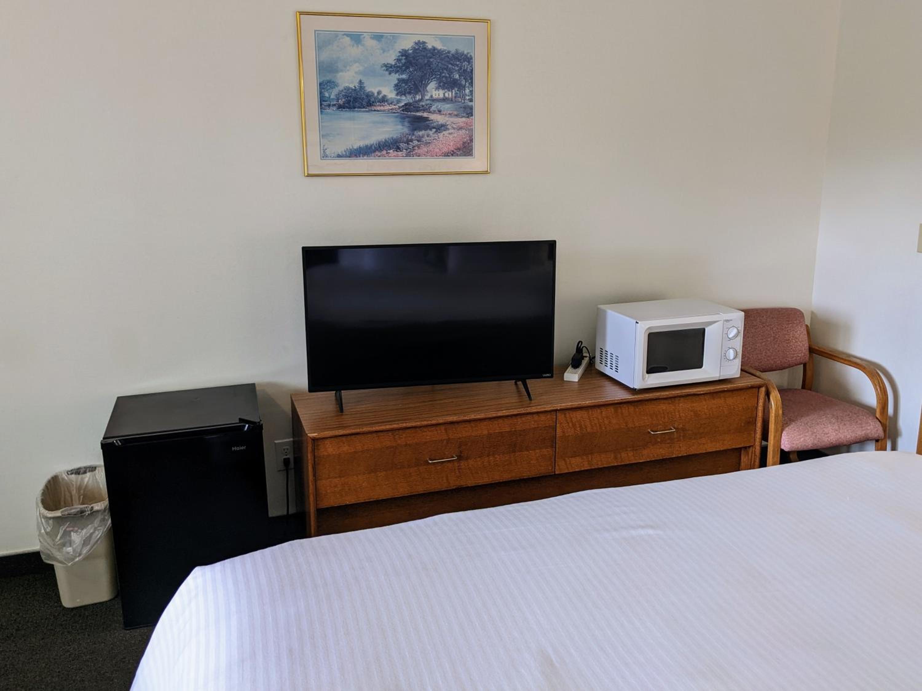 Queen Room photo 1