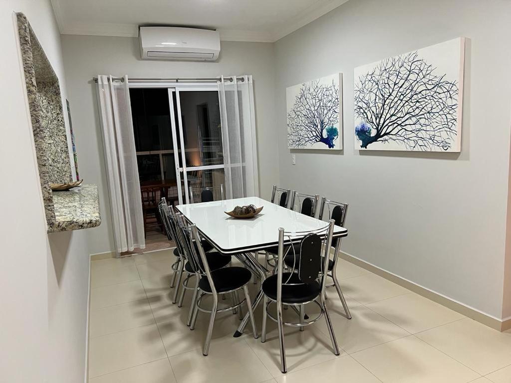 Apartment with Balcony - Photo 27