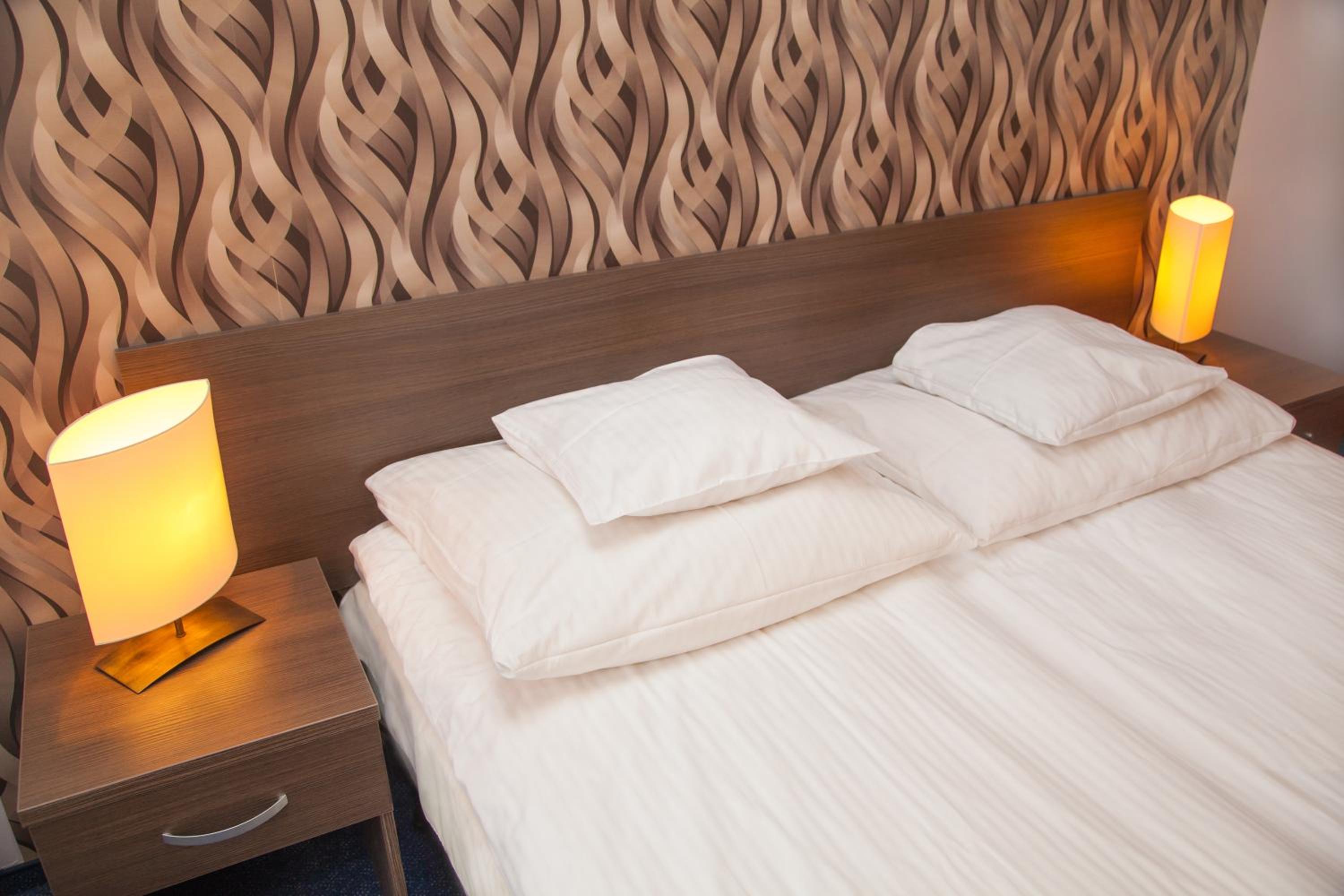 Double Room - Photo 6