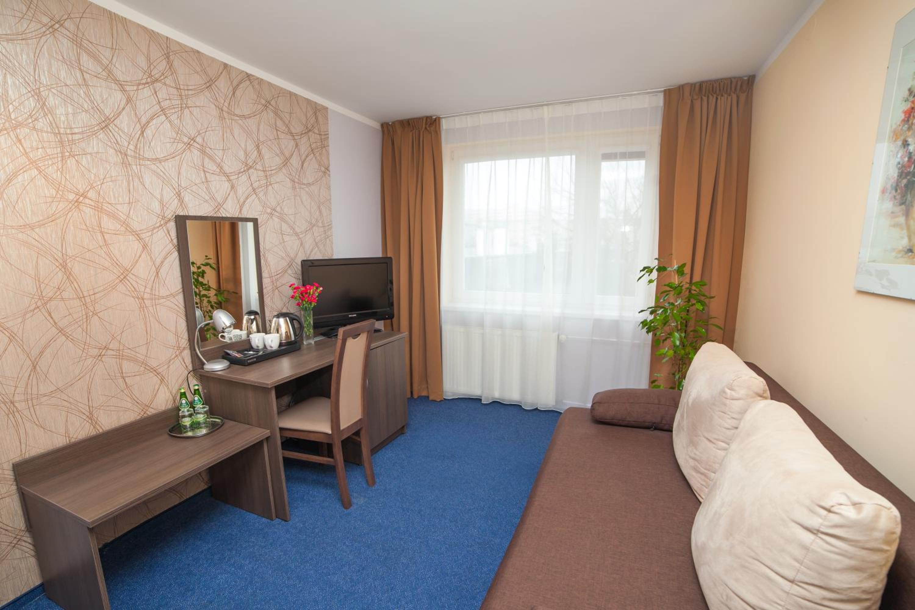 Superior Double Room with Sofa - Photo 4