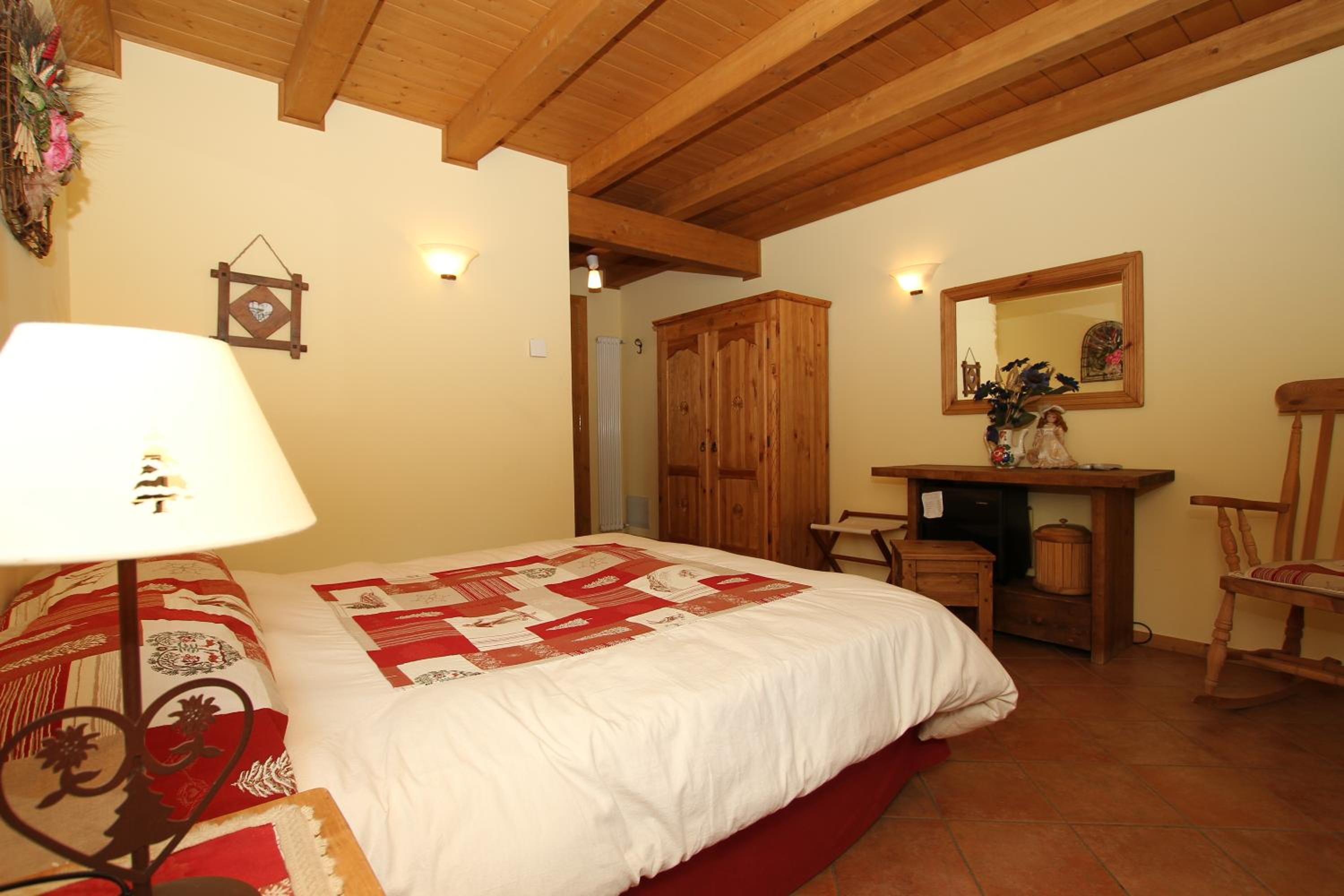 Classic Double or Twin Room - Photo 4