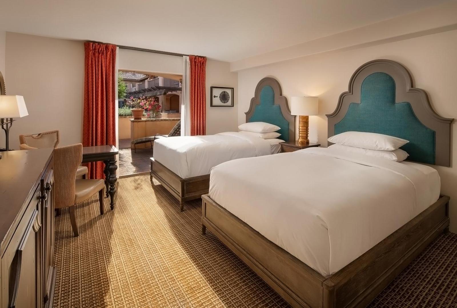 Double Room with Two Double Beds and Terrace - Photo 6