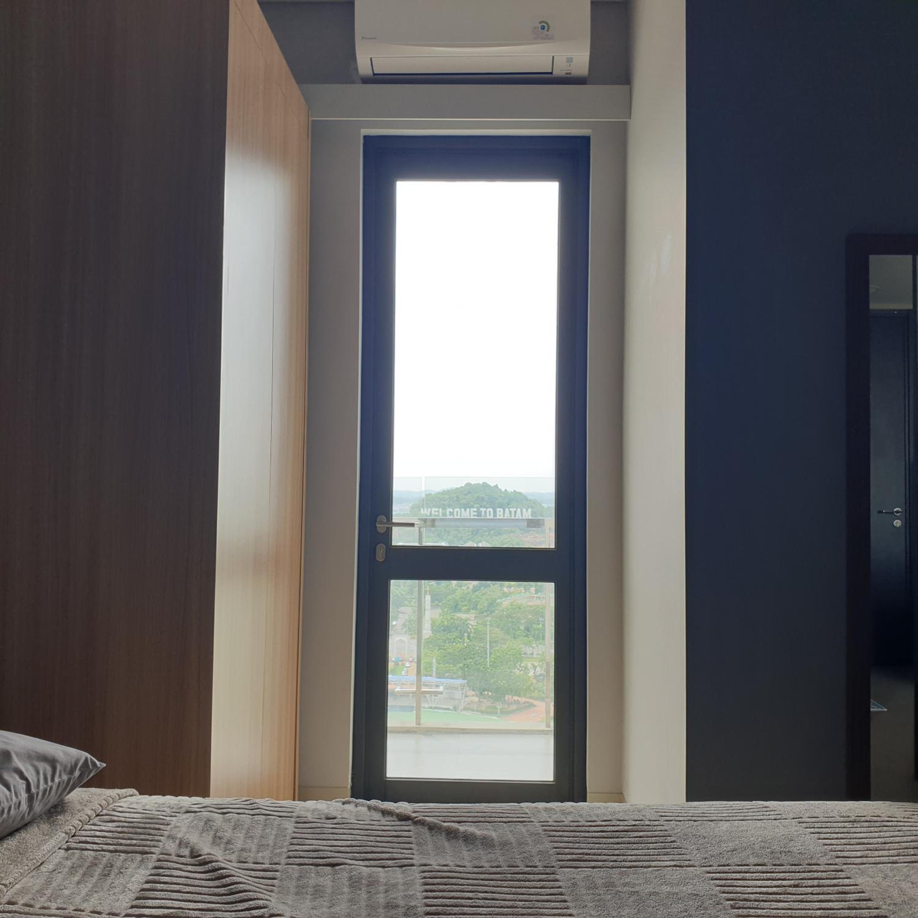 Apartment with City View - Photo 9