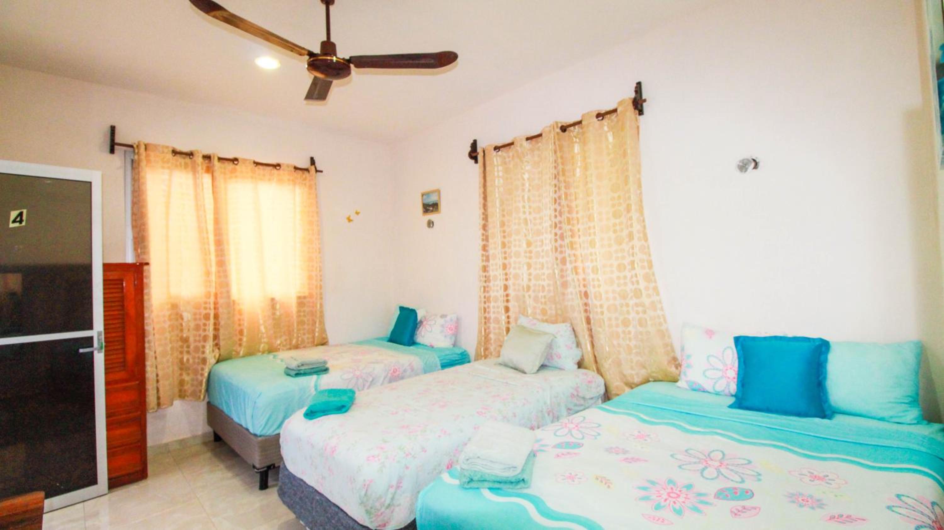 Deluxe Family Room - Photo 5