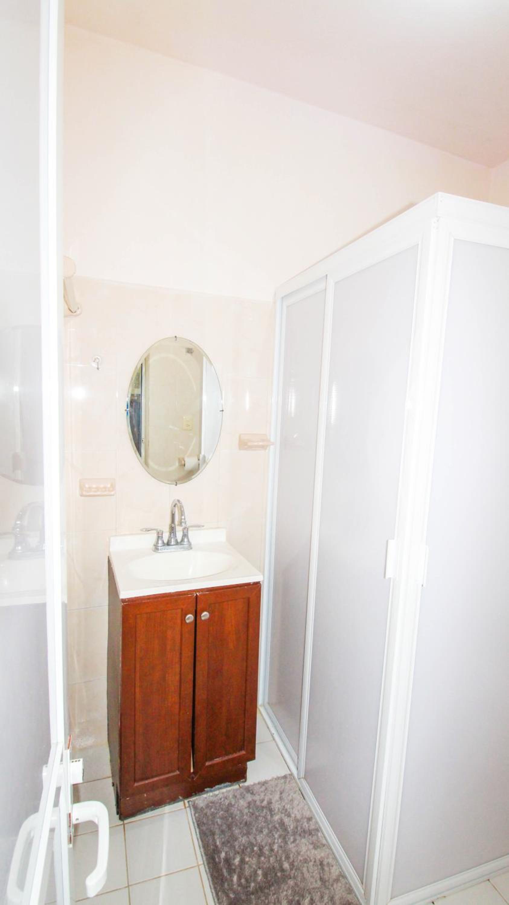 Triple Room - Photo 7