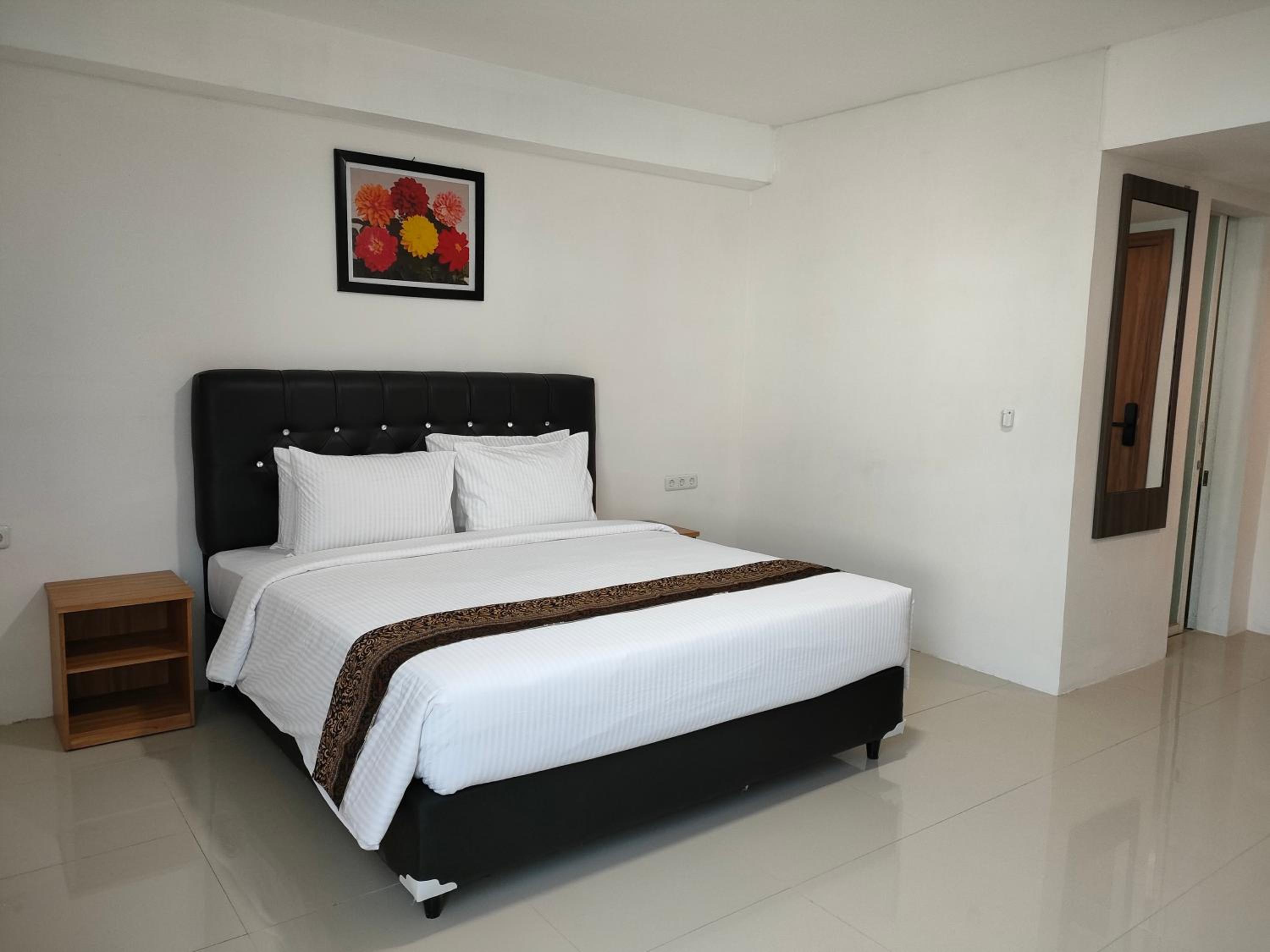 Superior King Room - Photo 6
