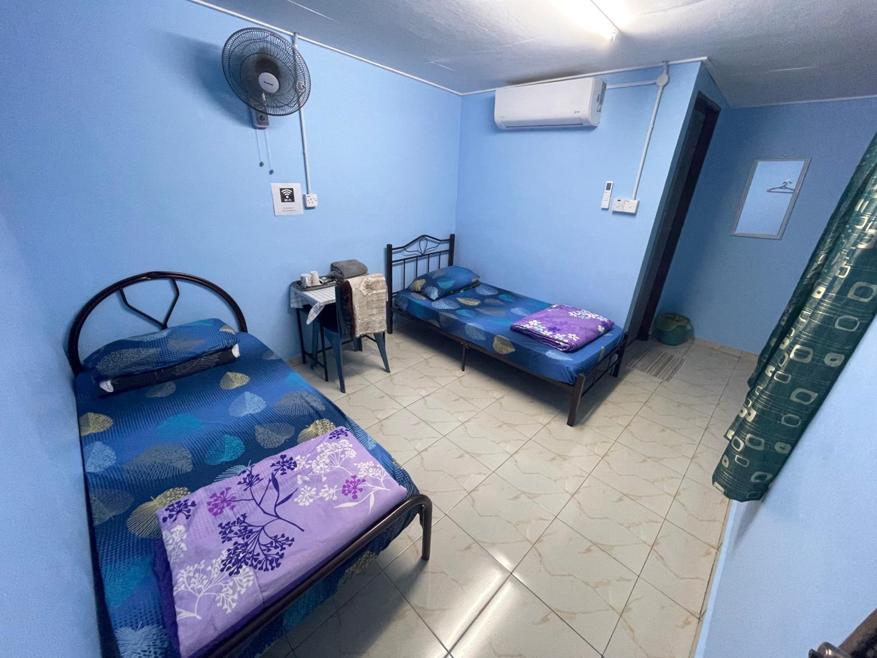Budget Twin Room photo 3