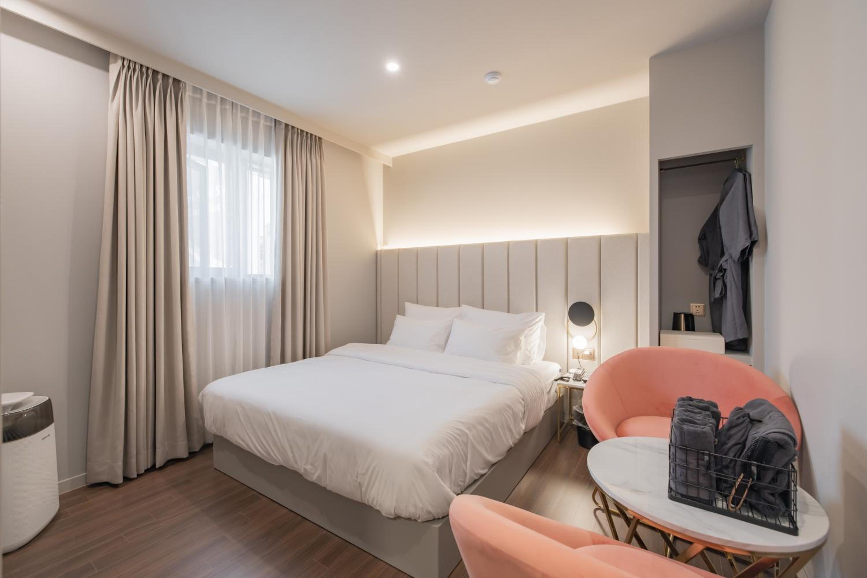 Standard Double Room - Photo 1