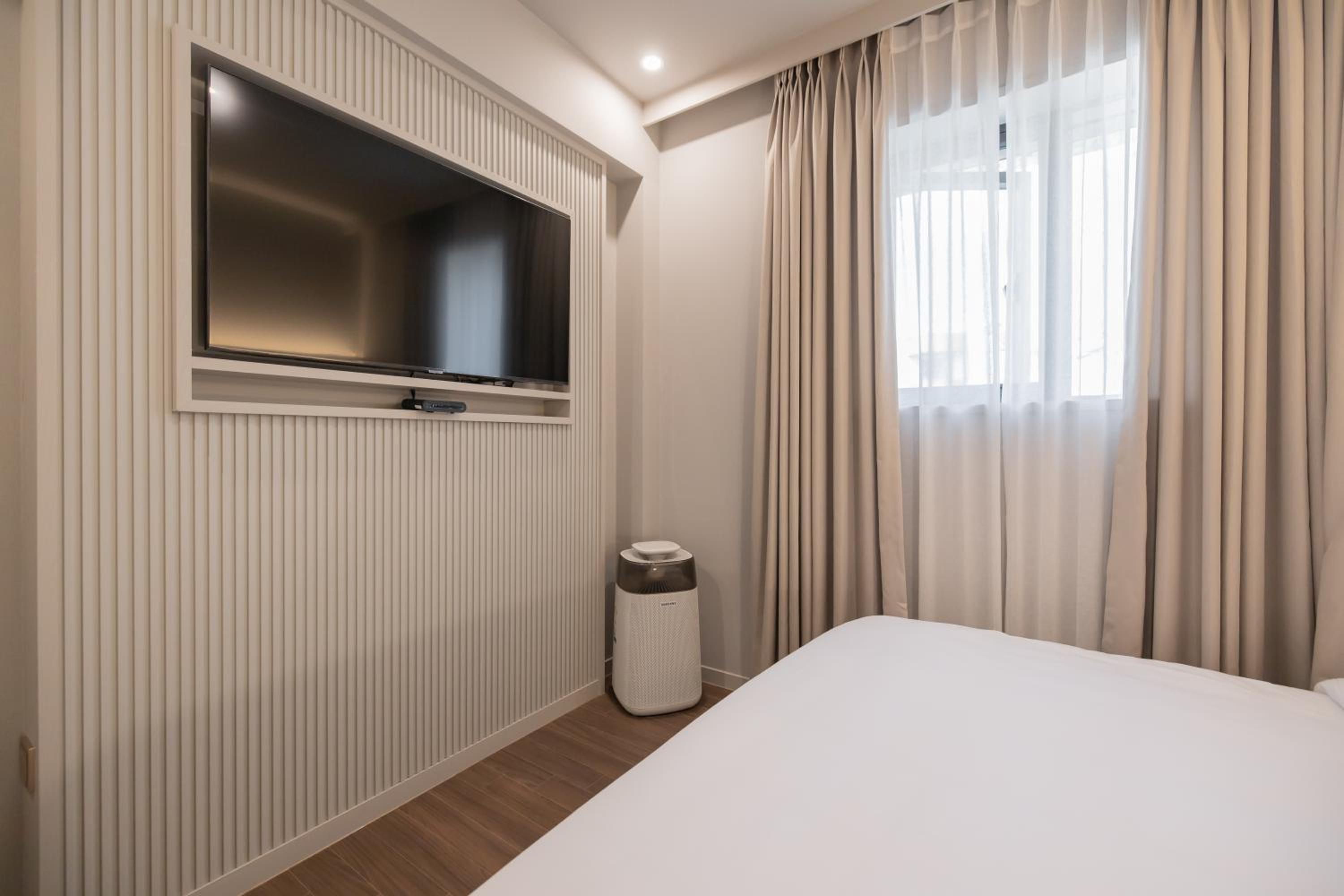 Standard Double Room - Photo 5