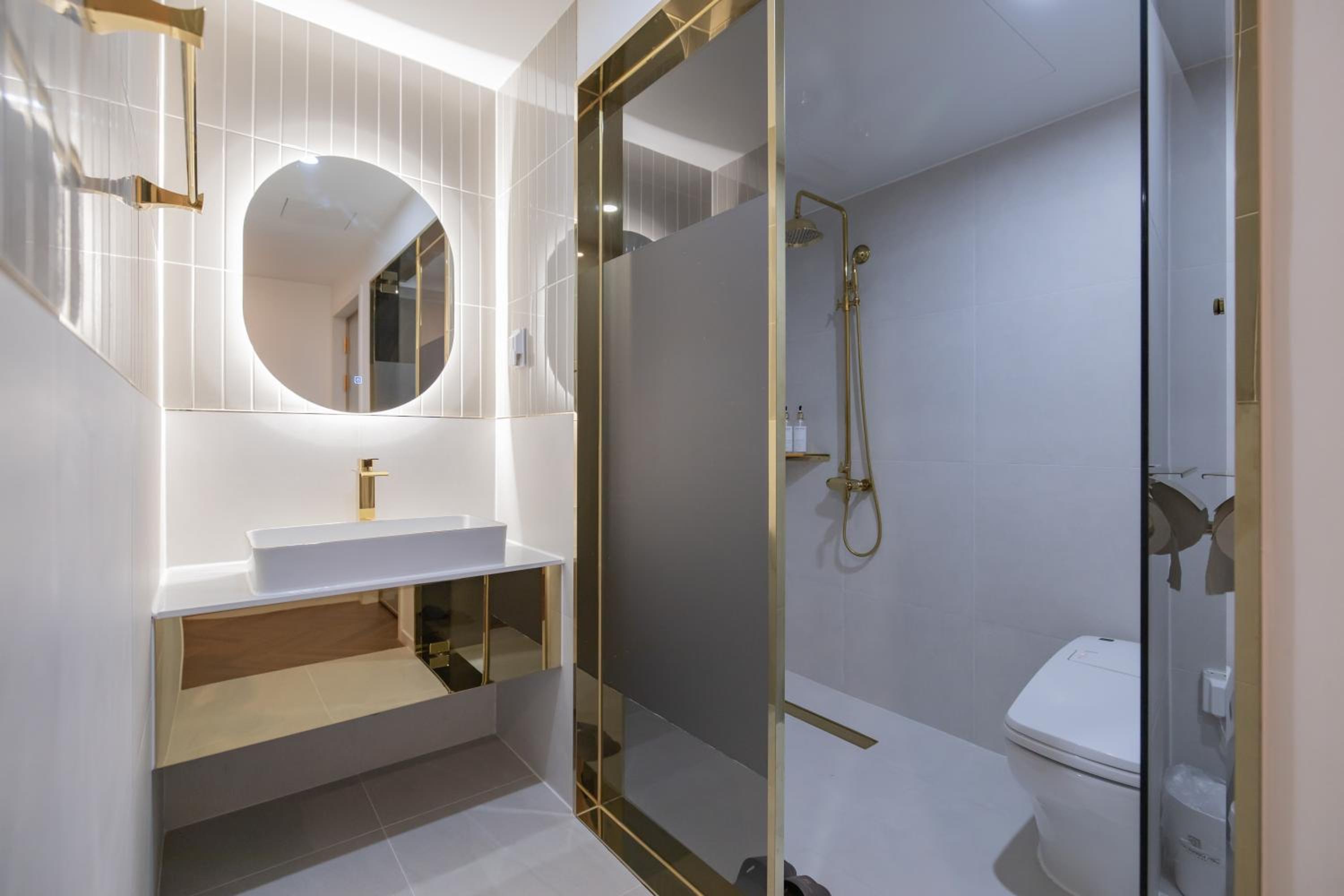 Twin Room - Photo 10