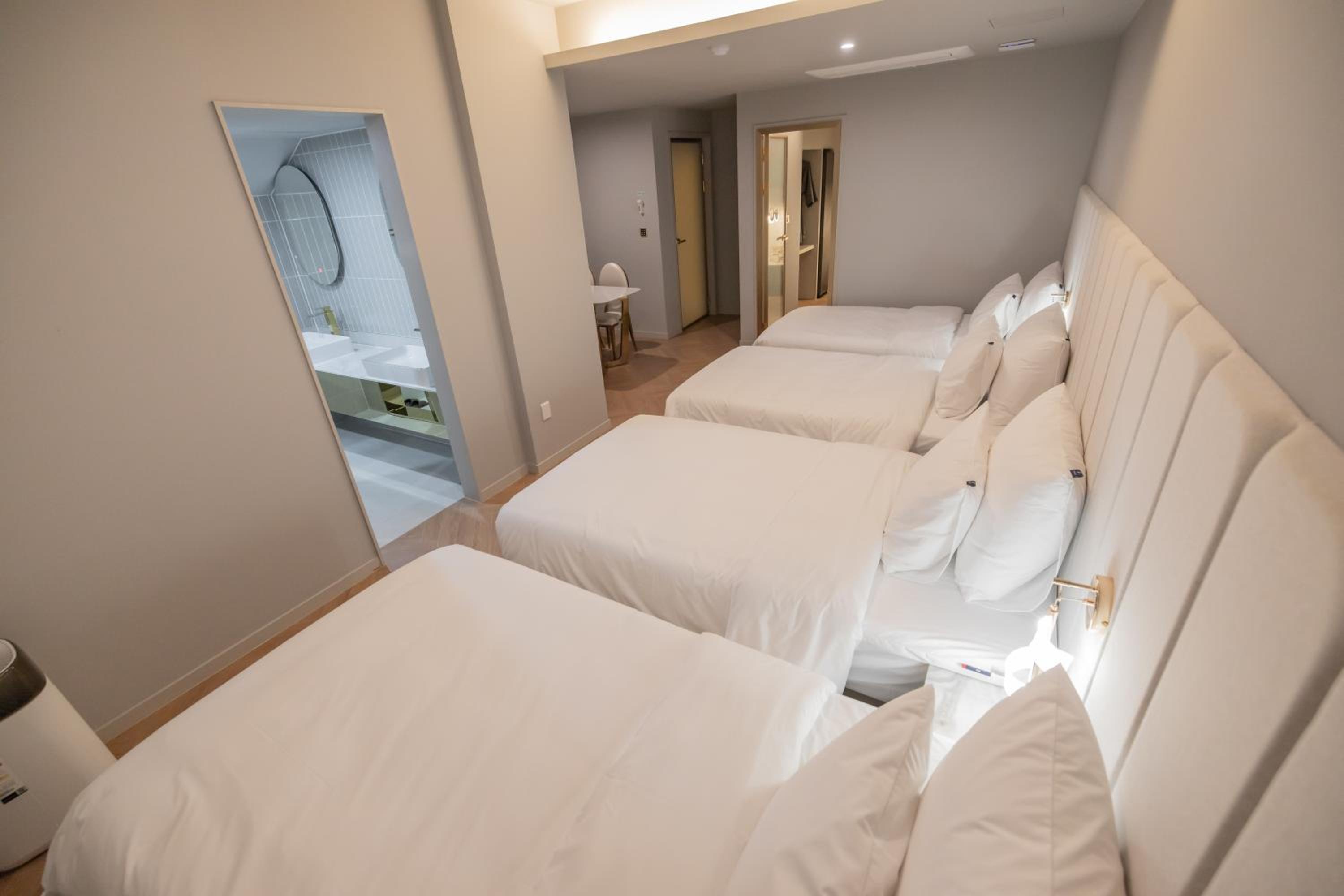 Family Suite - Photo 16