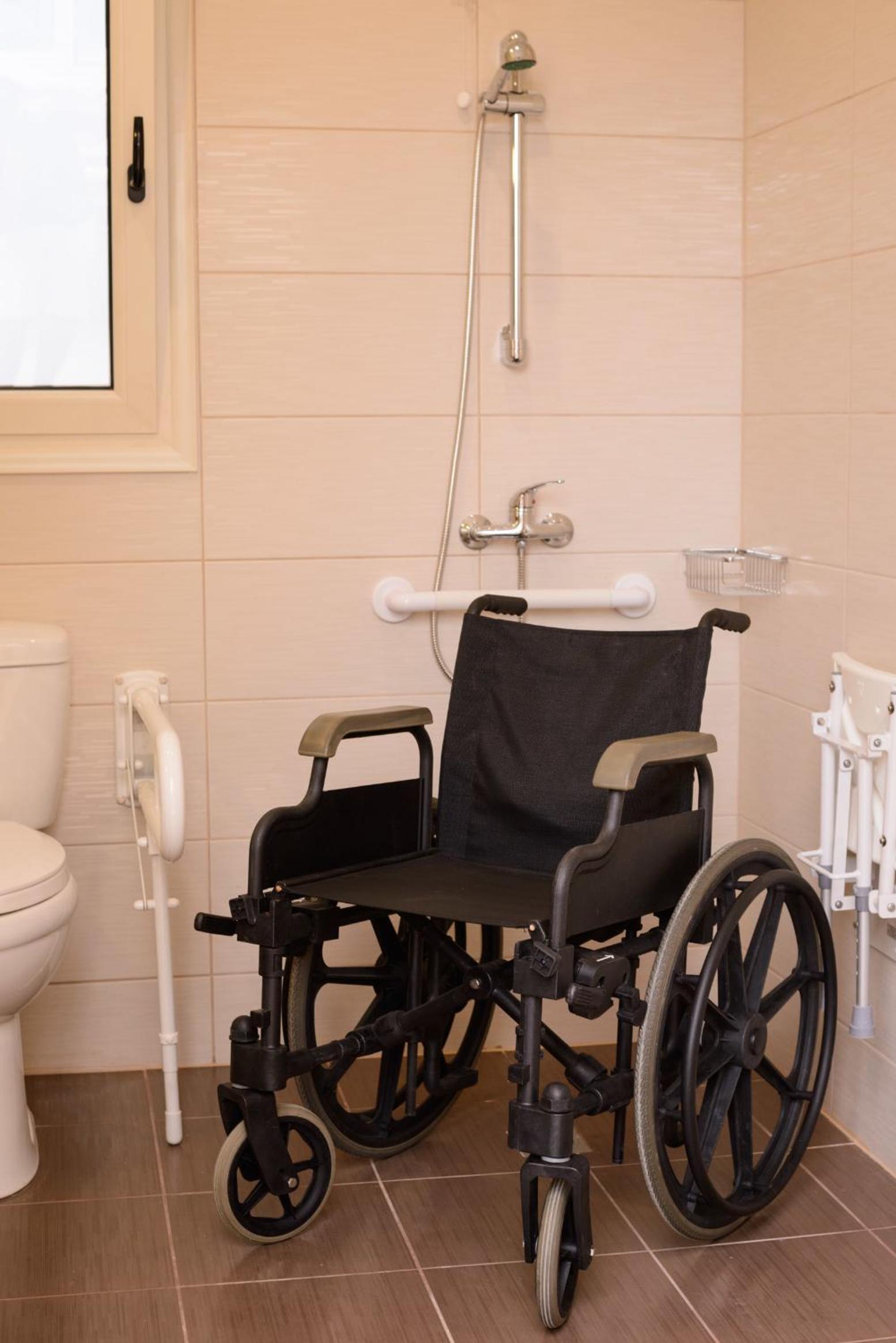 Aksos Suites Accessible Accommodation, Photo 43