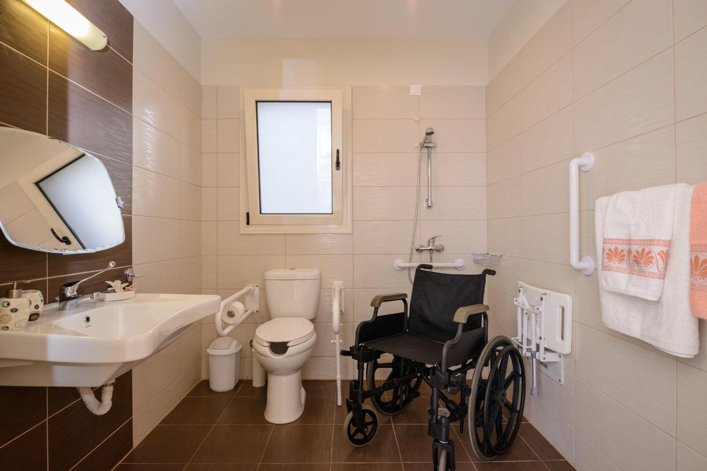 Aksos Suites Accessible Accommodation, Photo 31