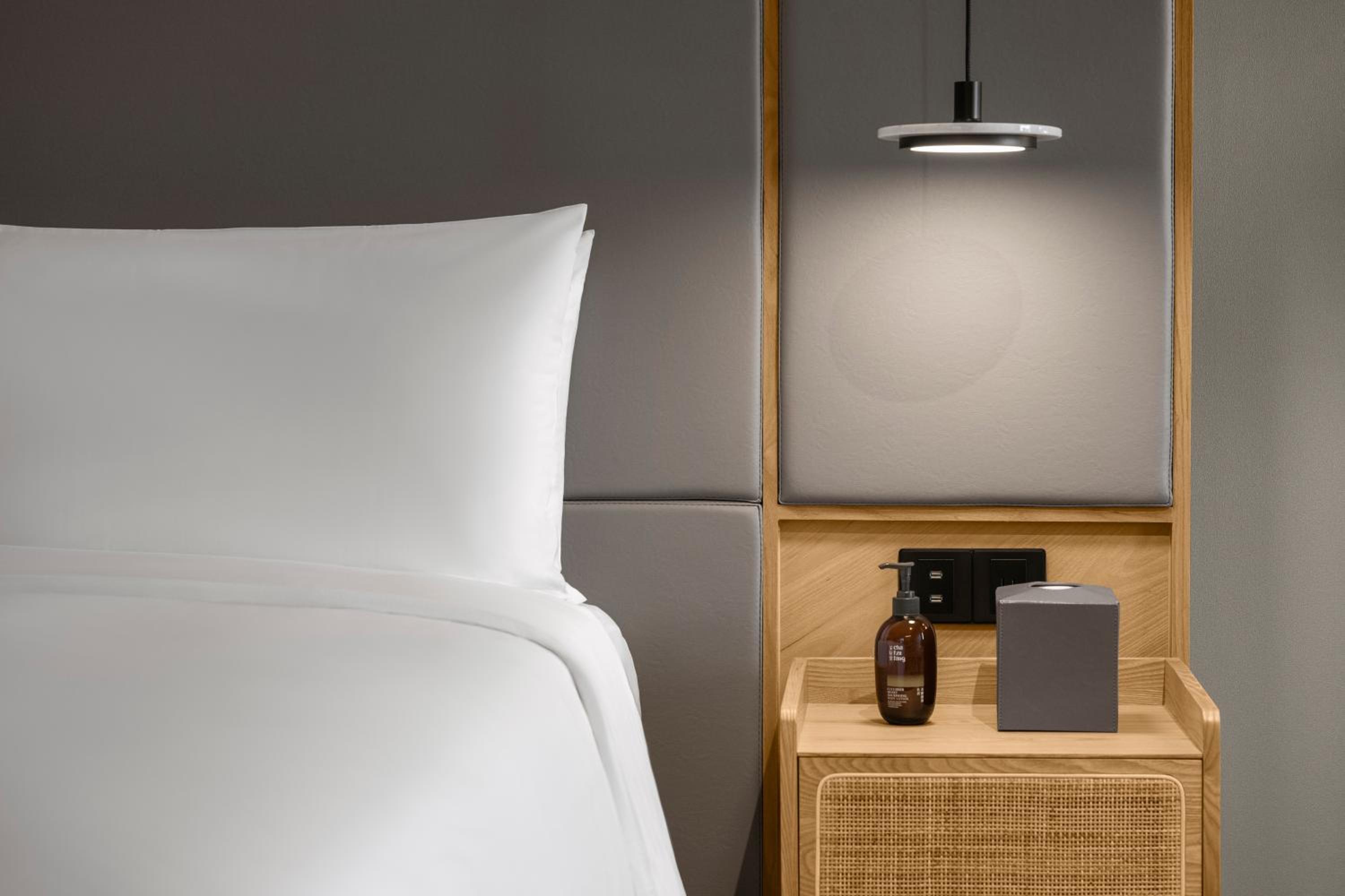 Deluxe Quadruple Room - Photo 1