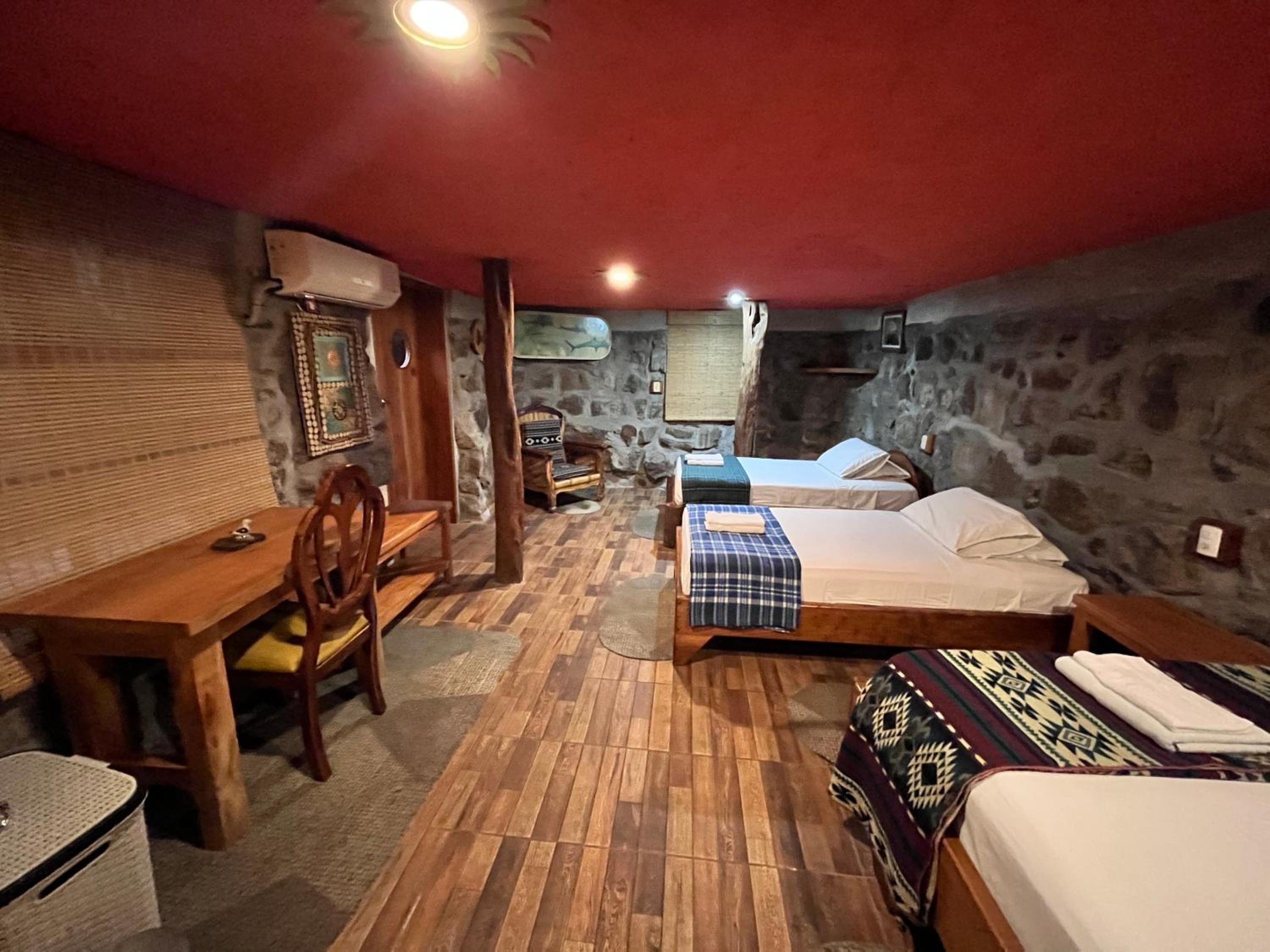 Standard Triple Room photo 3