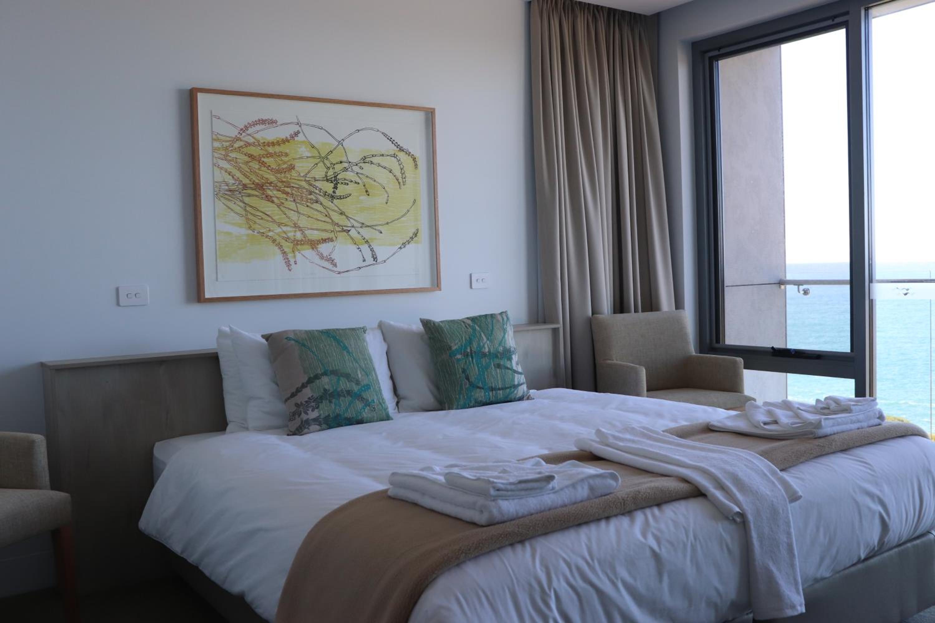 Oceanfront Room - Photo 3